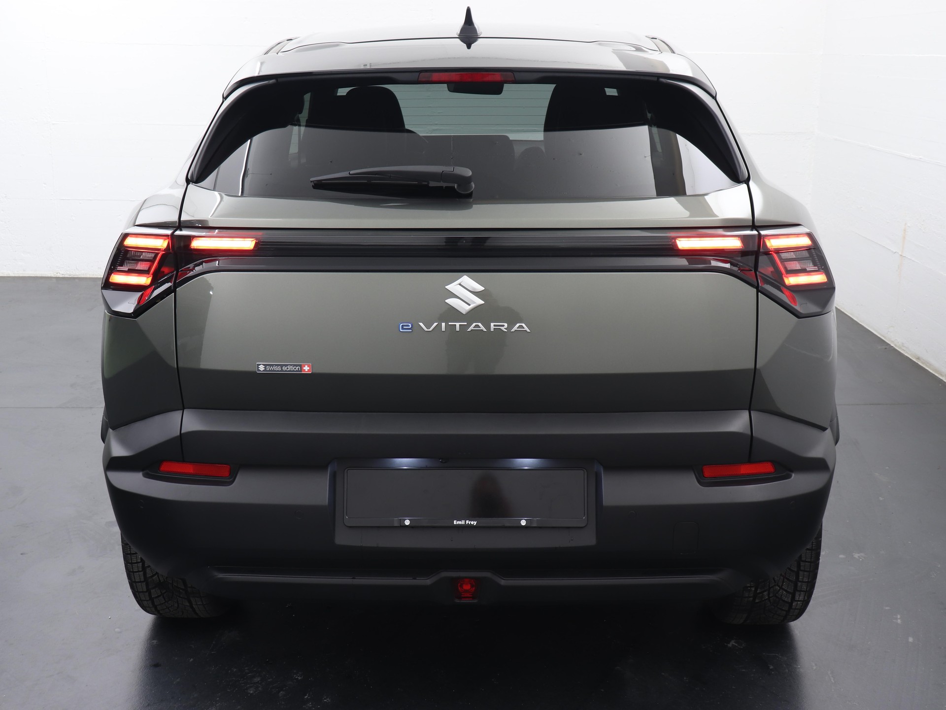 SUZUKI e Vitara Compact Top 4x4-image-7
