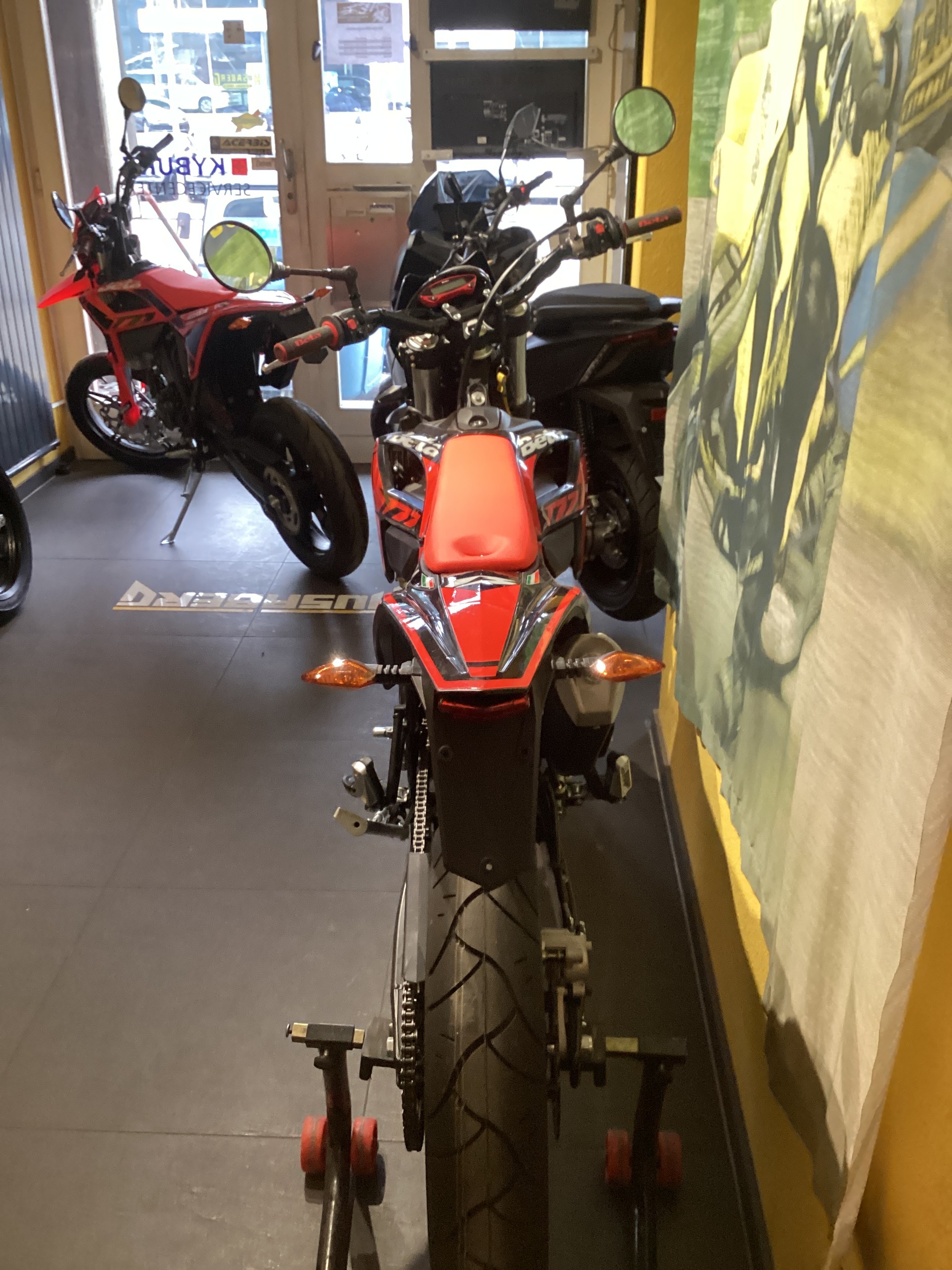BETA 4T 125 T Motard-image-5