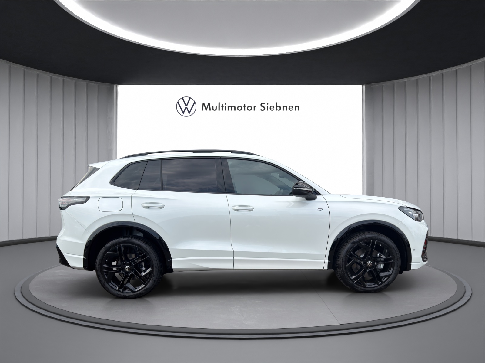 VW Tiguan 2.0 TSI DSG R-Line United 4Motion-image-5
