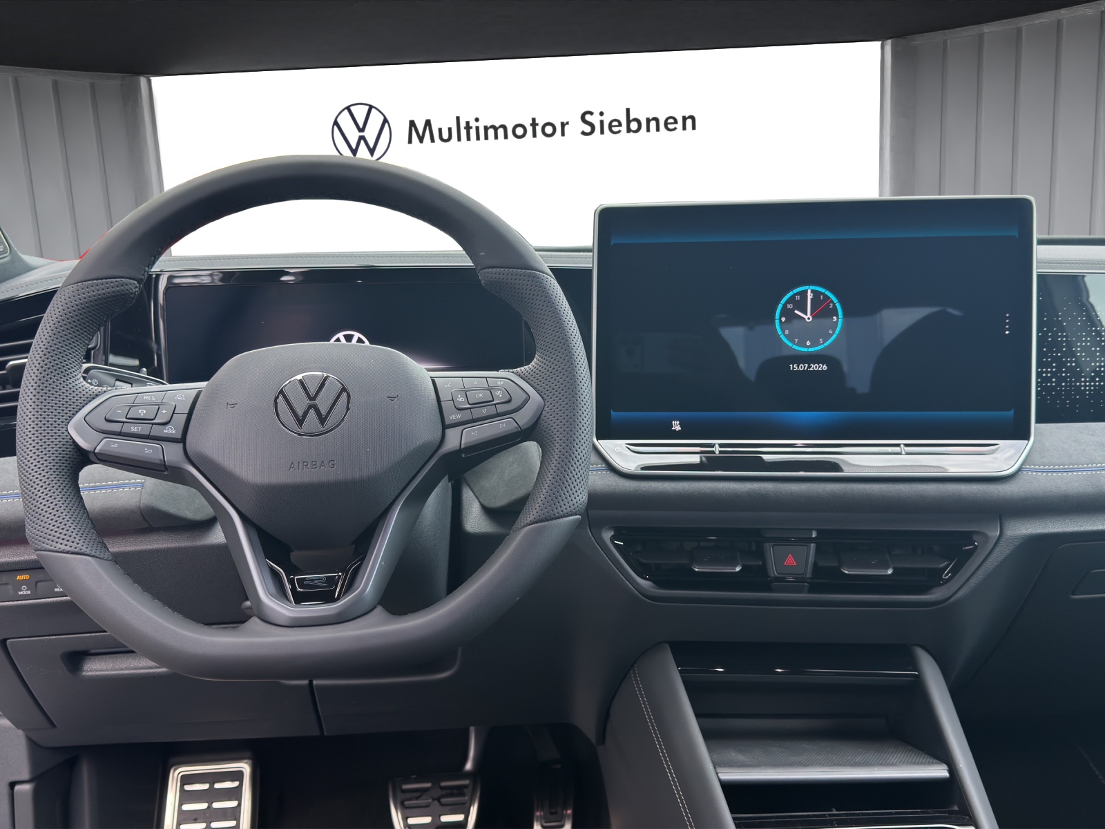 VW Tiguan 2.0 TSI DSG R-Line United 4Motion-image-11
