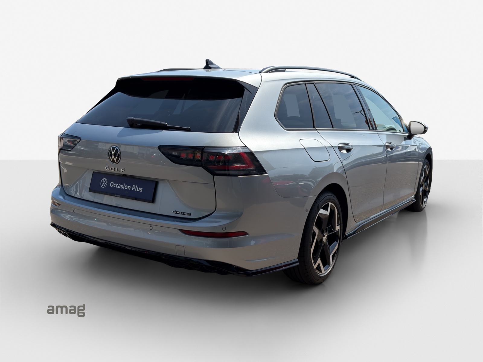 VW Golf Variant 2.0 TSI R-Line DSG 4 Motion-image-4
