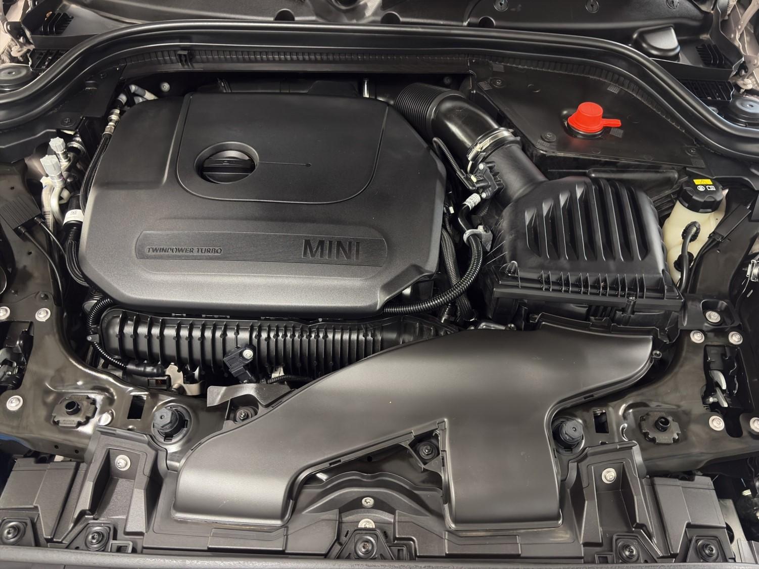 MINI John Cooper Works-image-23