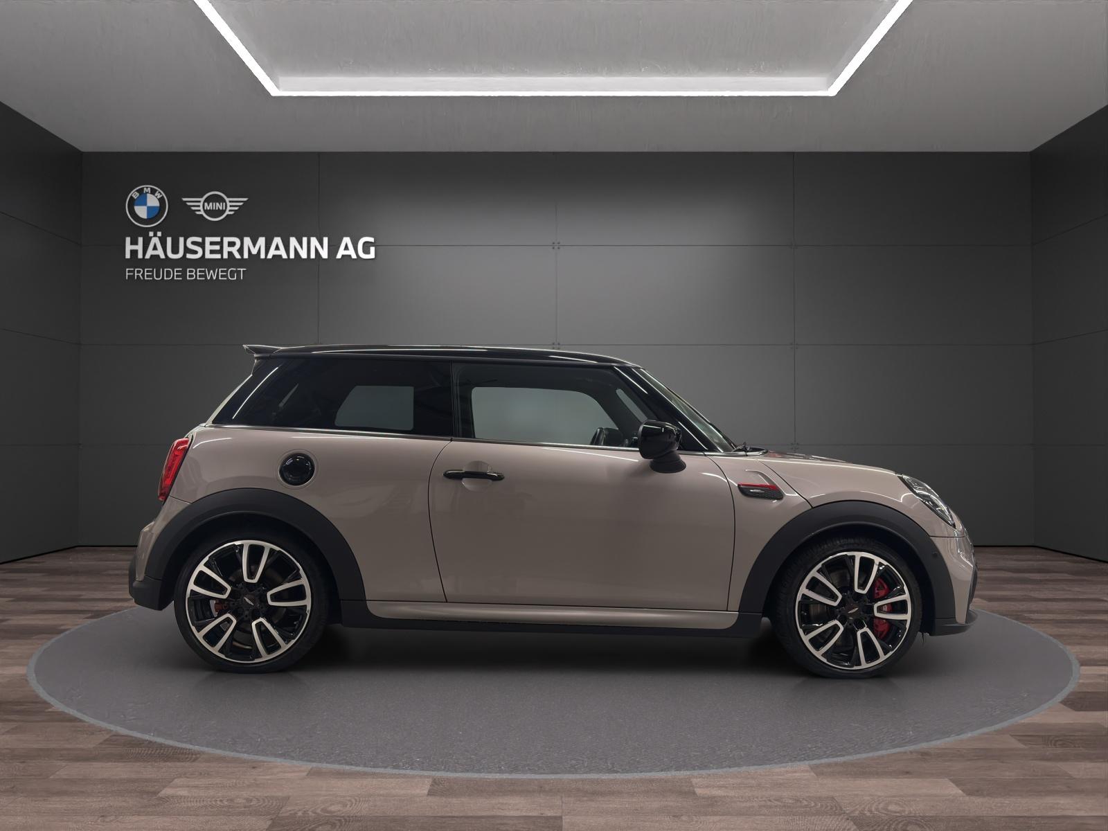 MINI John Cooper Works-image-3