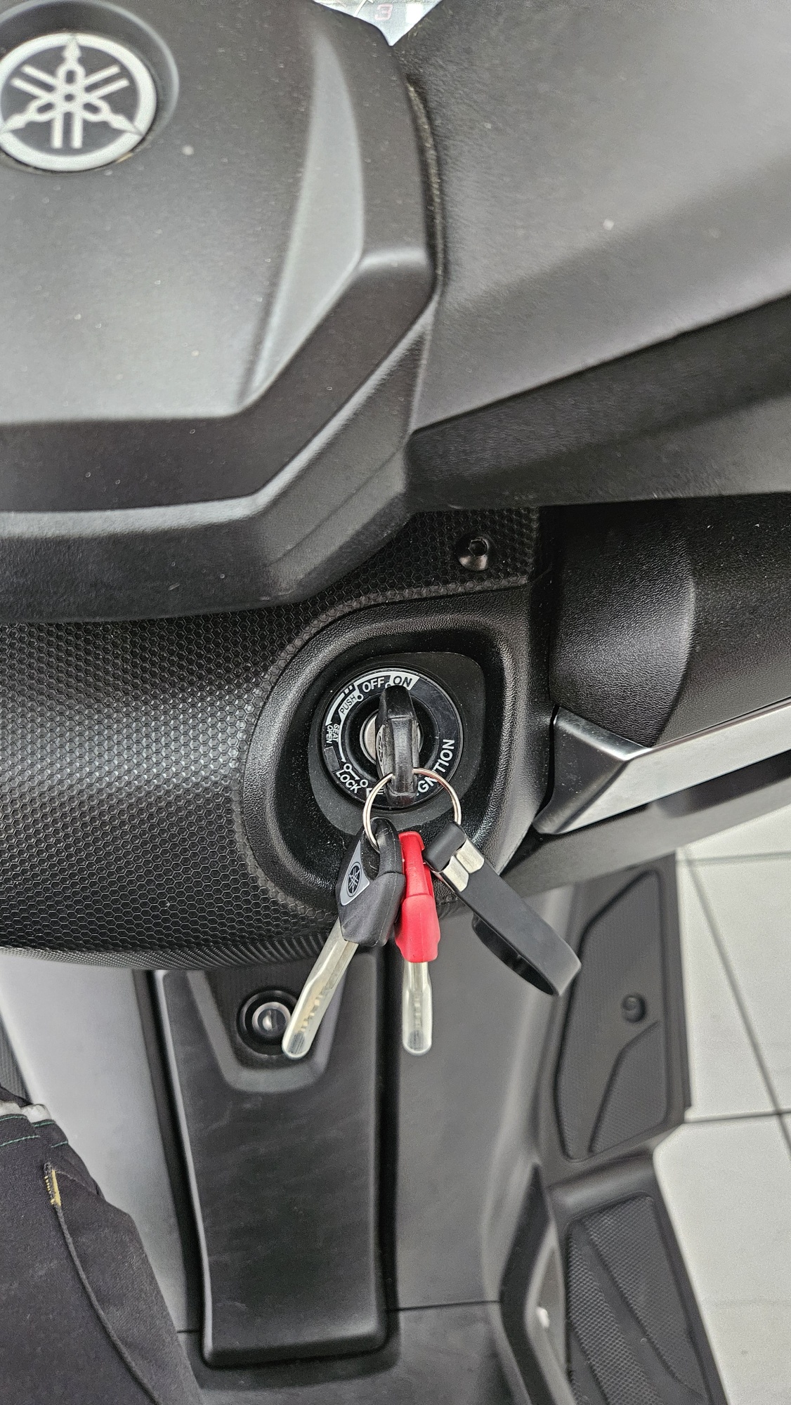 YAMAHA X-Max YP 400 R Iron Max ABS-image-5