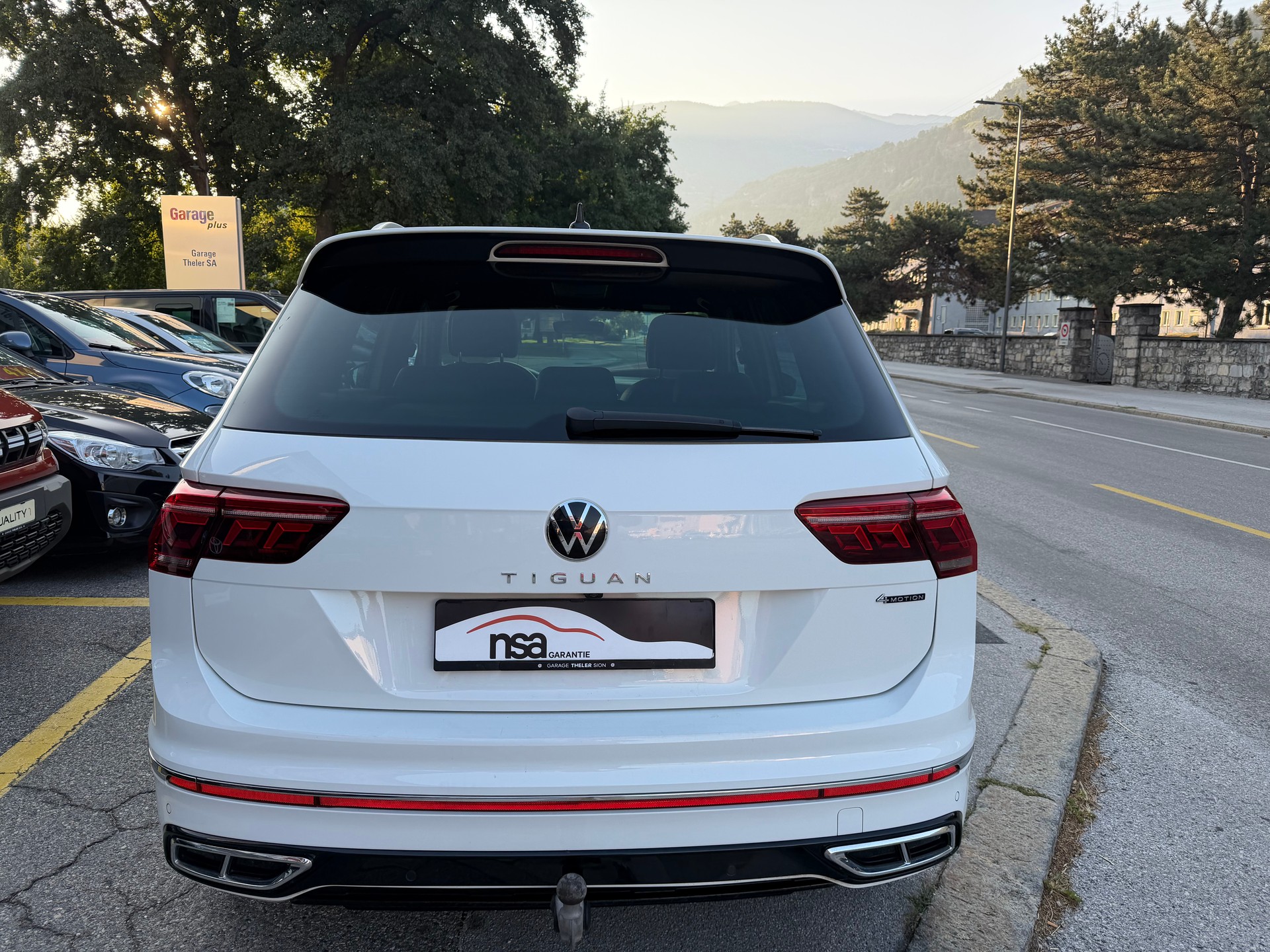 VW Tiguan 2.0TSI R-Line 4Motion DSG-image-4