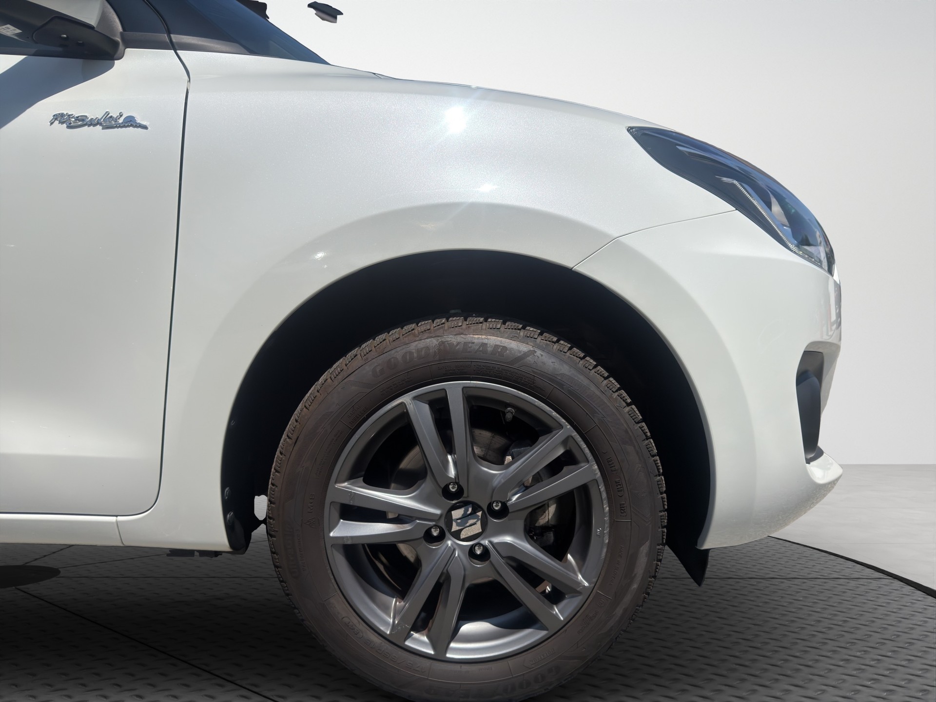 SUZUKI Swift 1.2i Piz Sulai Top Hybrid Allgrip 4x4-image-17