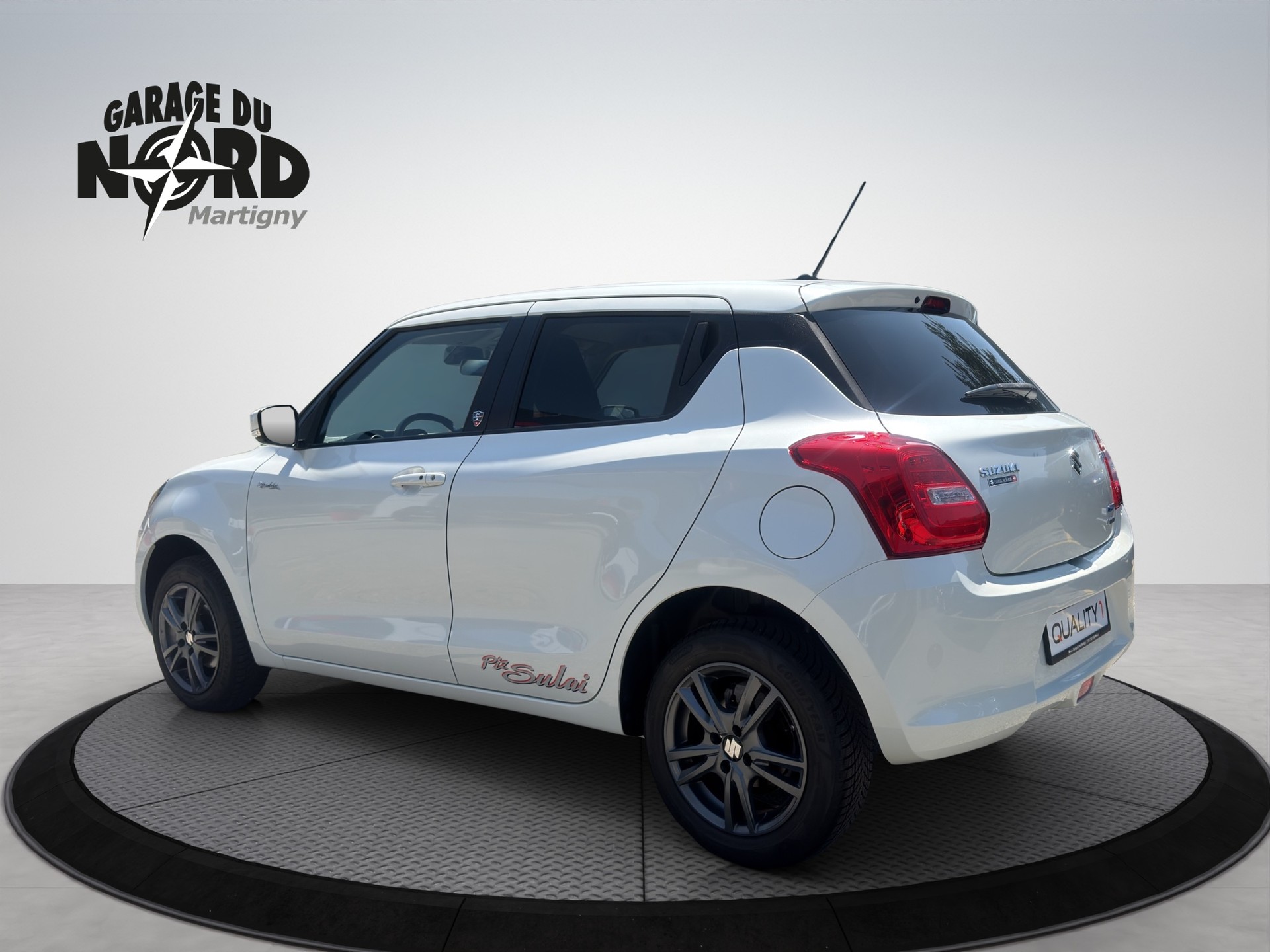 SUZUKI Swift 1.2i Piz Sulai Top Hybrid Allgrip 4x4-showroom-element-3