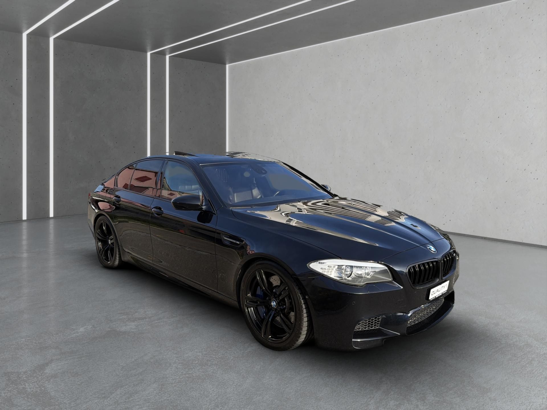 BMW M5-image-7