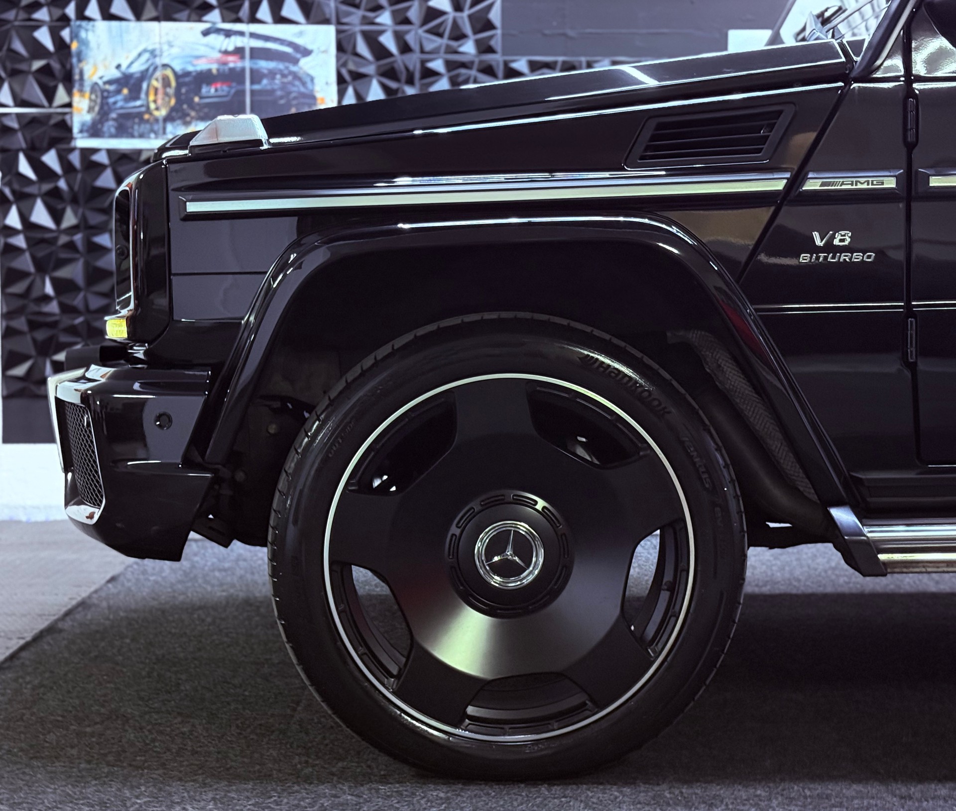 MERCEDES-BENZ G 63 AMG Automatic-image-8