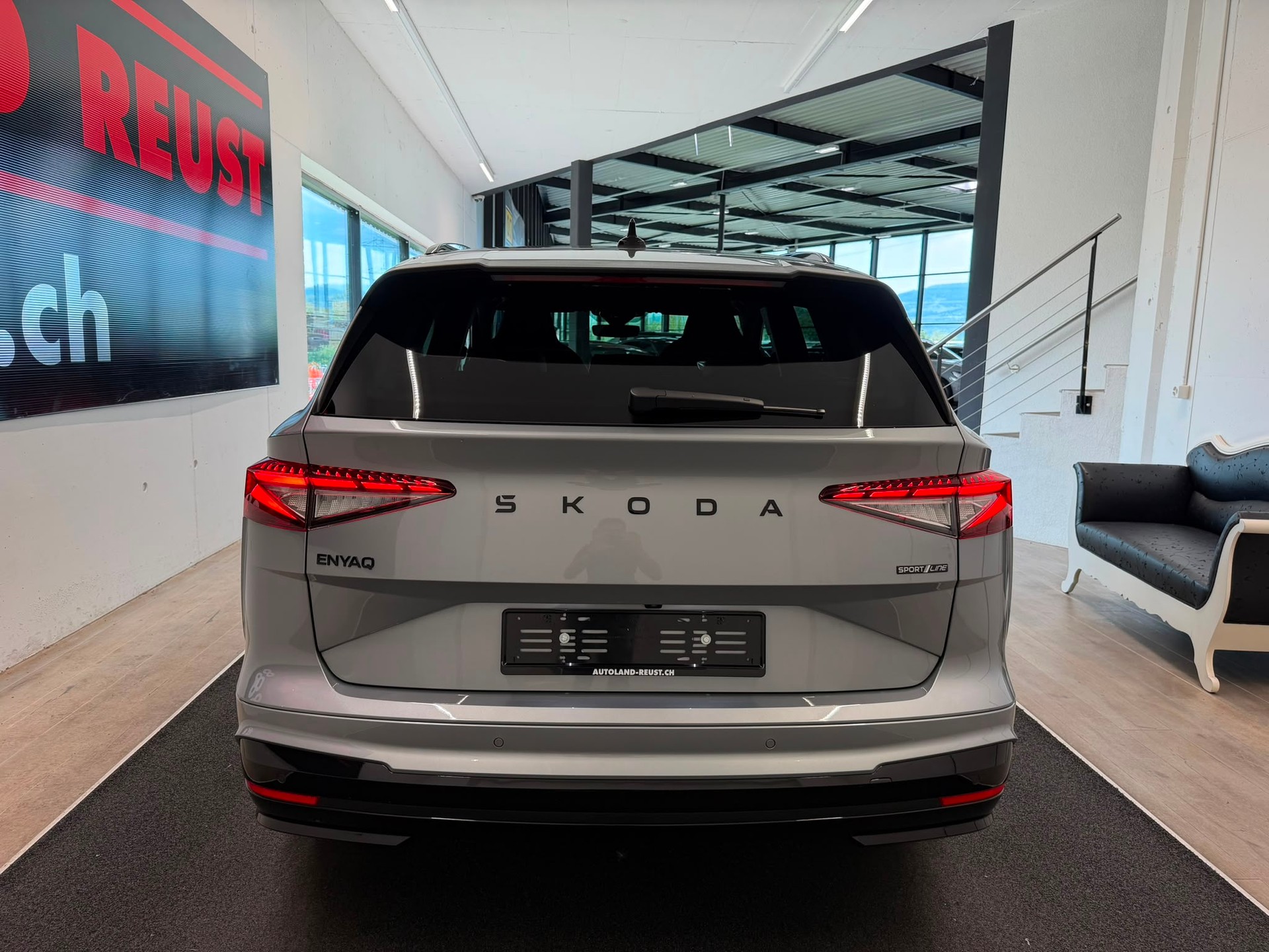 SKODA Enyaq 85x Sportline 4x4-image-8