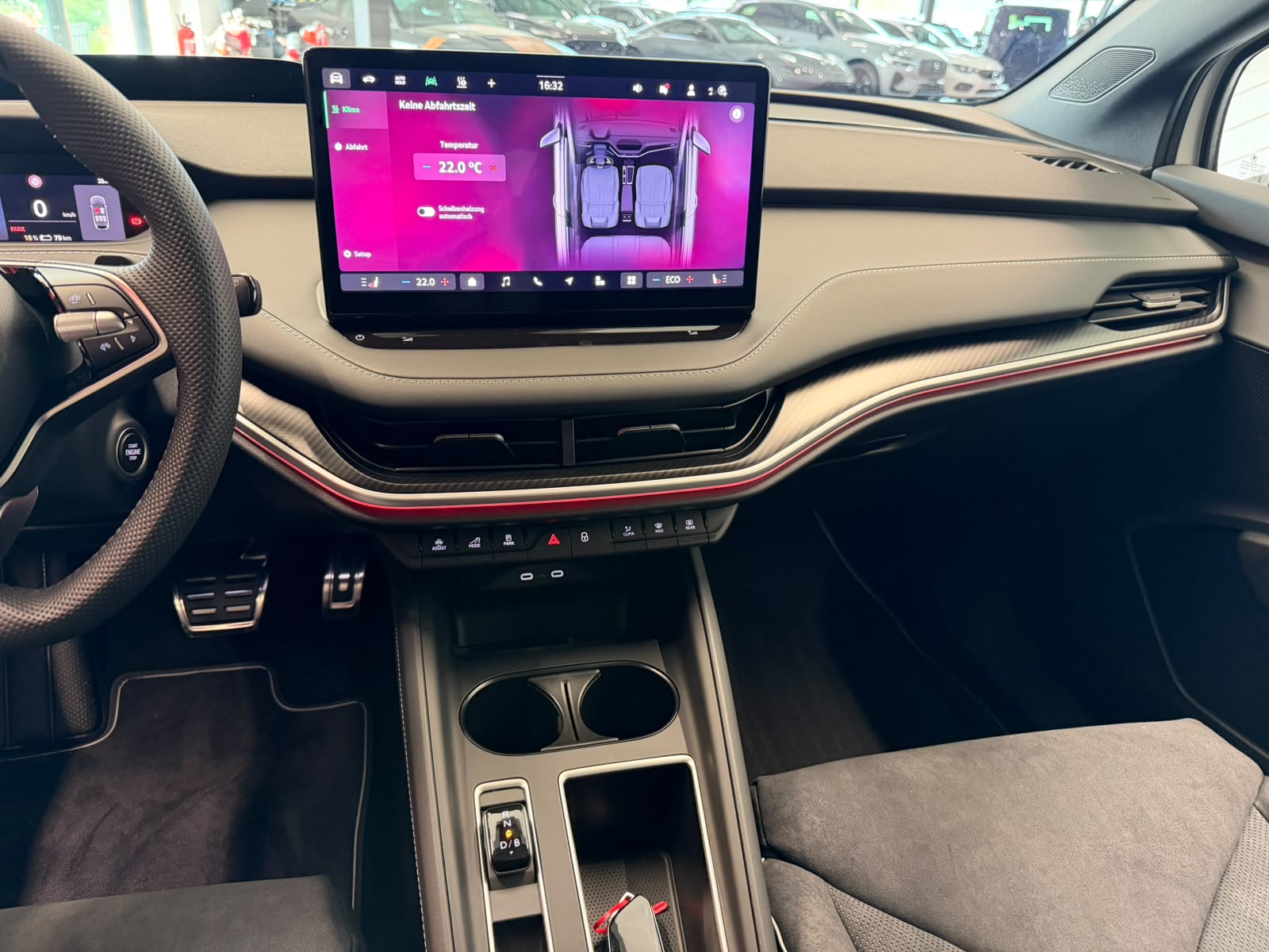 SKODA Enyaq 85x Sportline 4x4-image-26