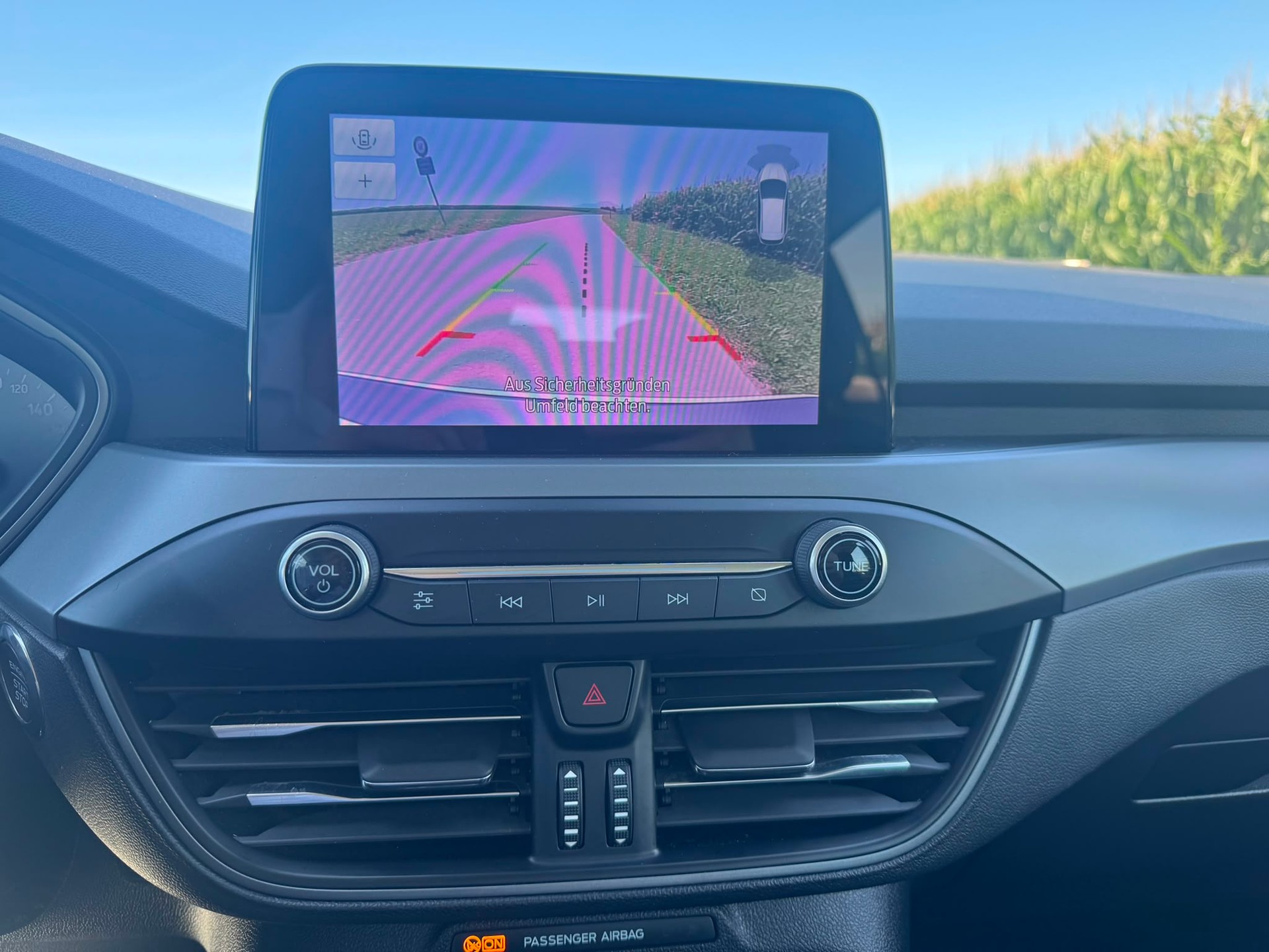 FORD Focus 1.5 TDCi Cool Connect Automatic-image-8