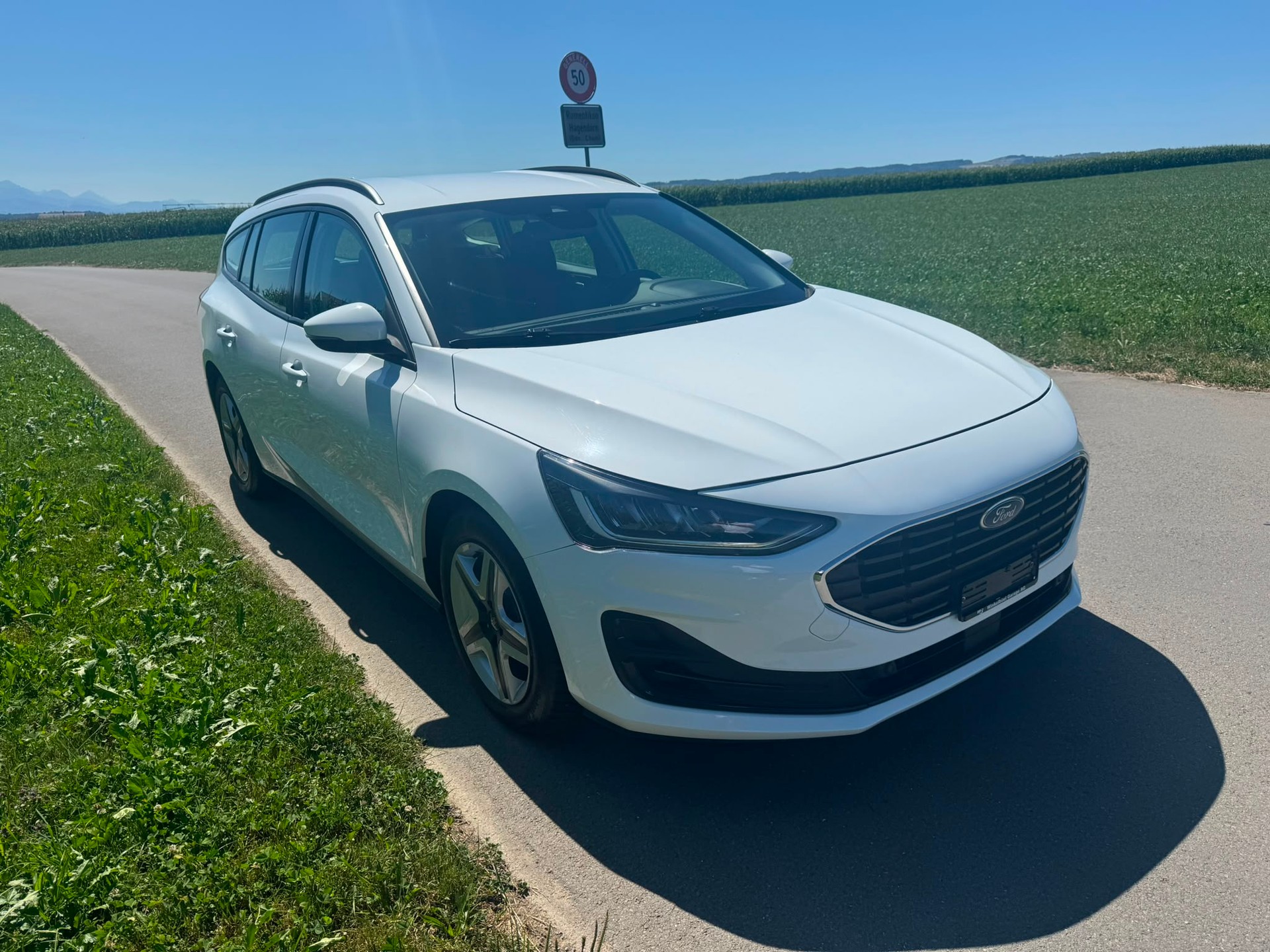 FORD Focus 1.5 TDCi Cool Connect Automatic-image-1