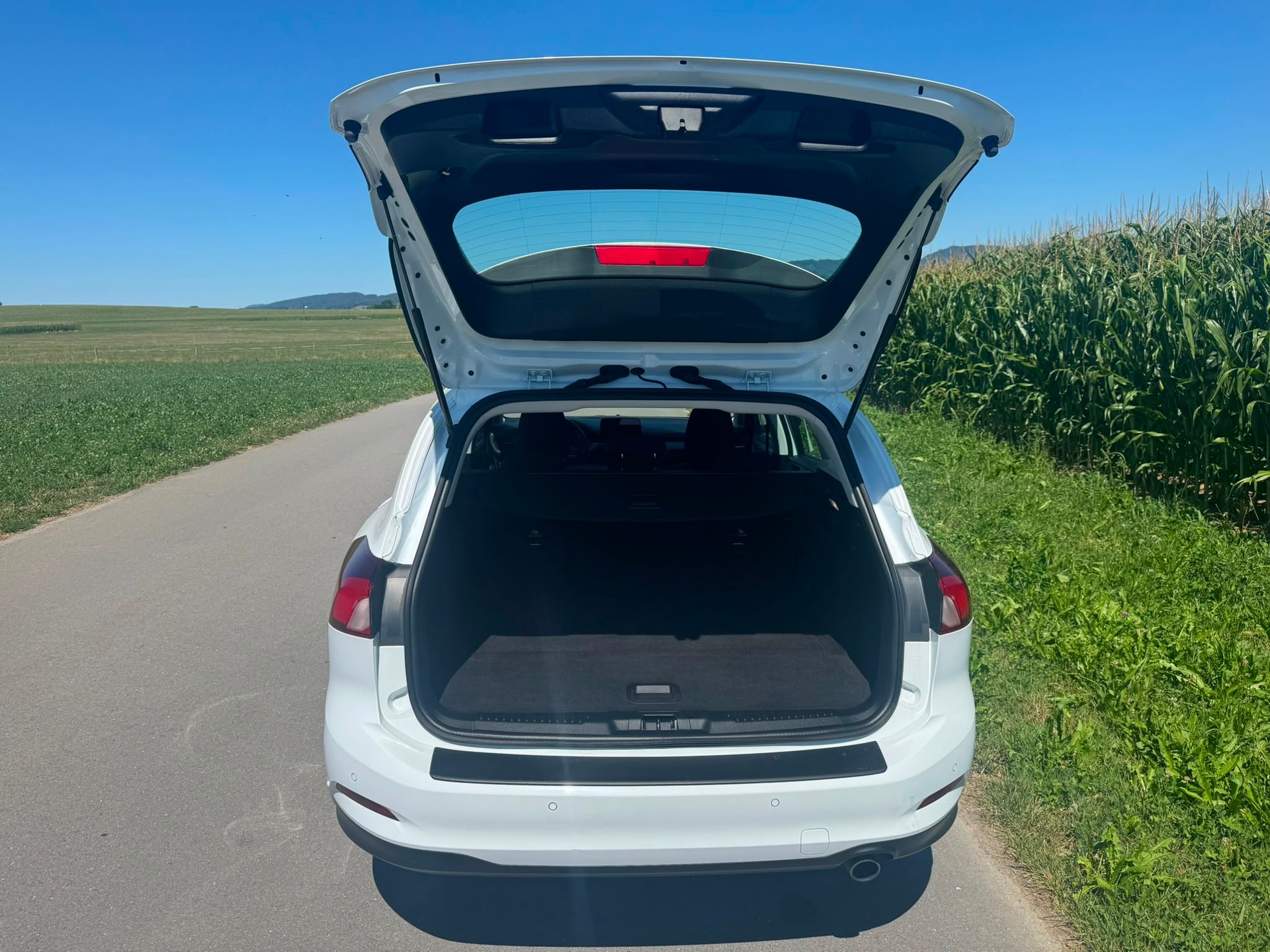 FORD Focus 1.5 TDCi Cool Connect Automatic-image-5