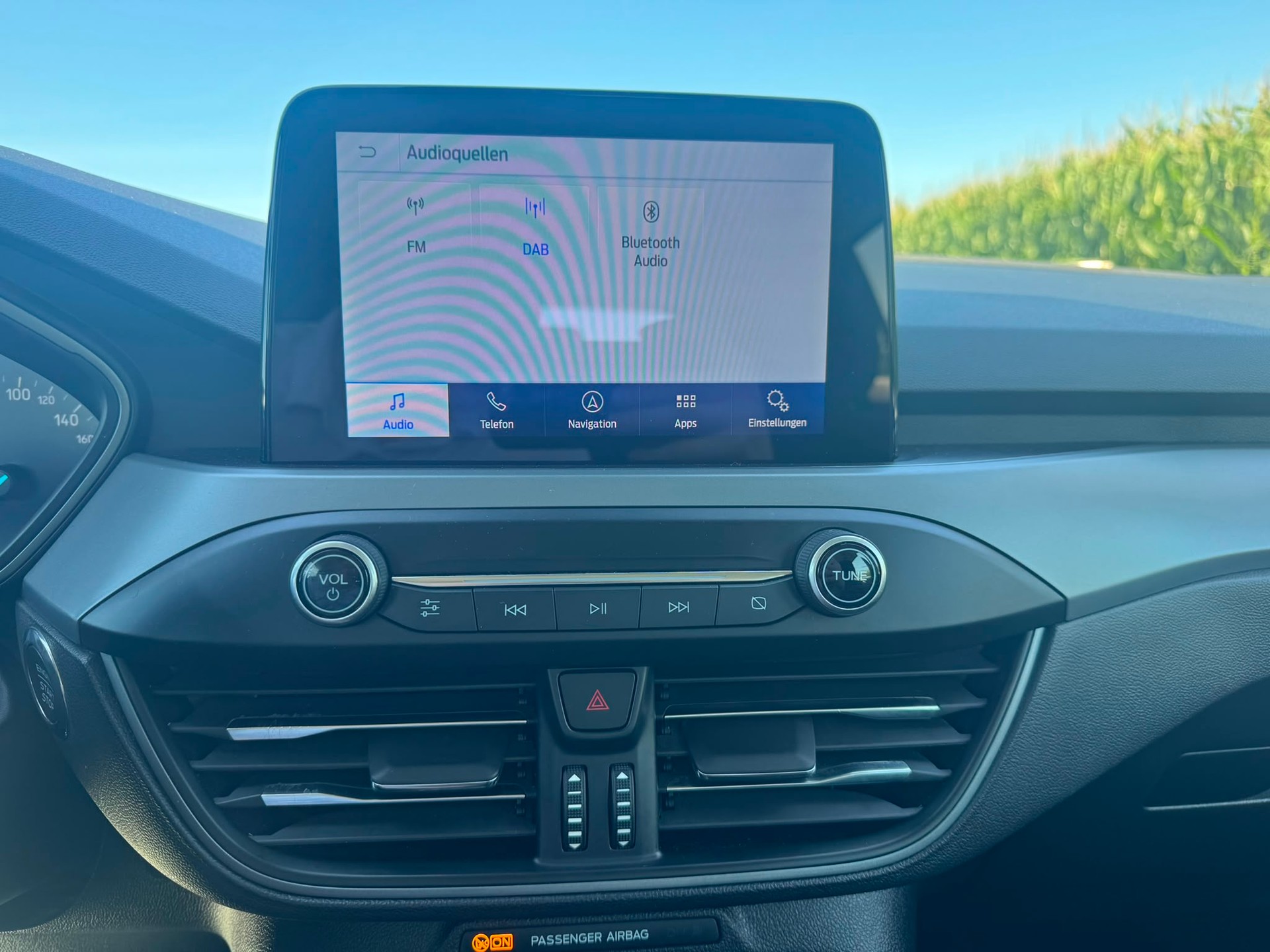 FORD Focus 1.5 TDCi Cool Connect Automatic-image-9