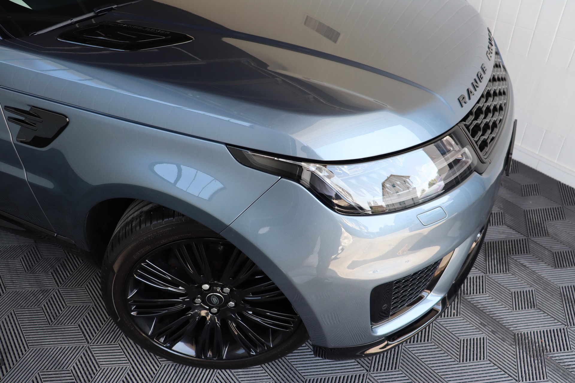 LAND ROVER Range Rover Sport 3.0 SDV6 HSE Dynamic Automatic-image-6