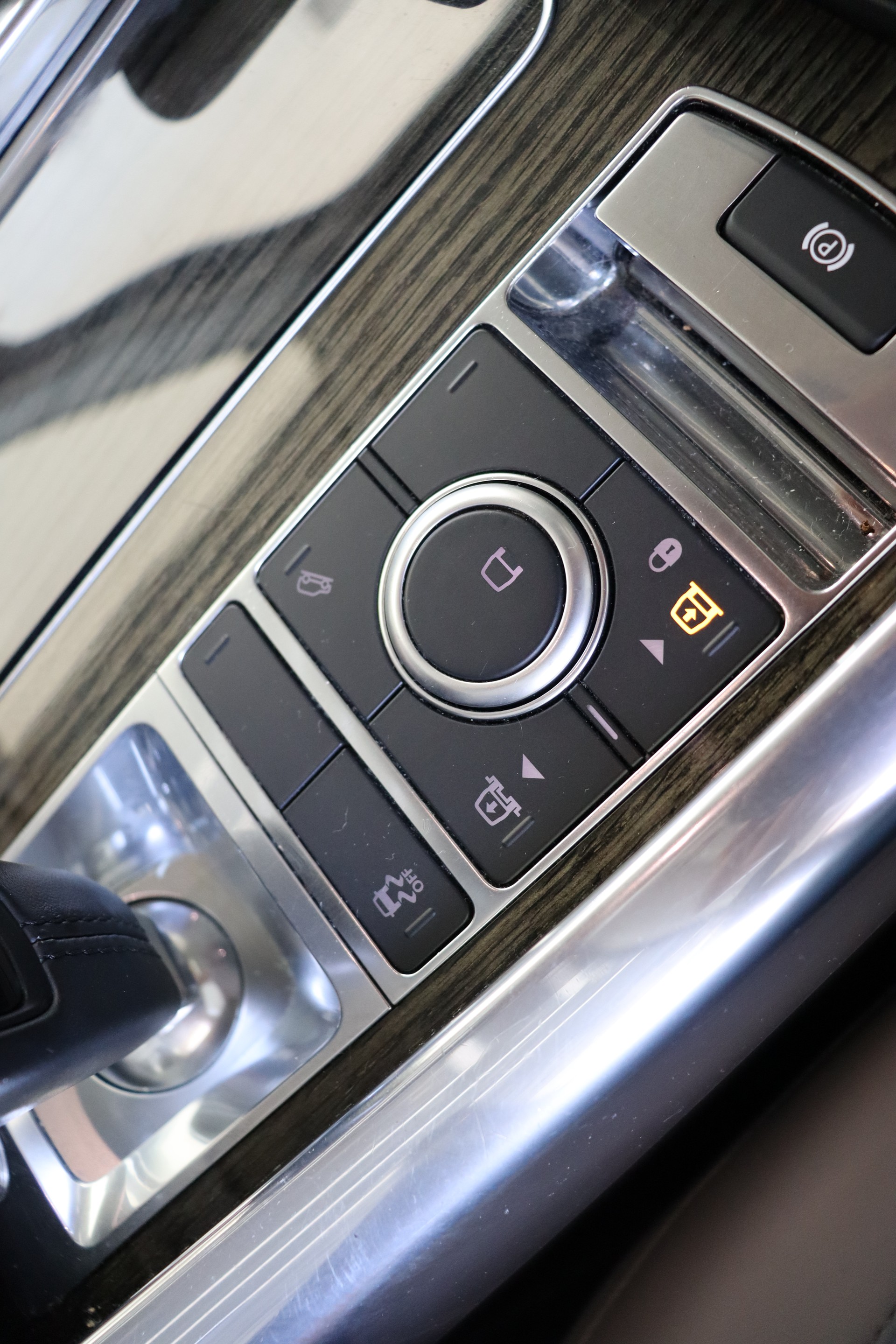 LAND ROVER Range Rover Sport 3.0 SDV6 HSE Dynamic Automatic-image-19