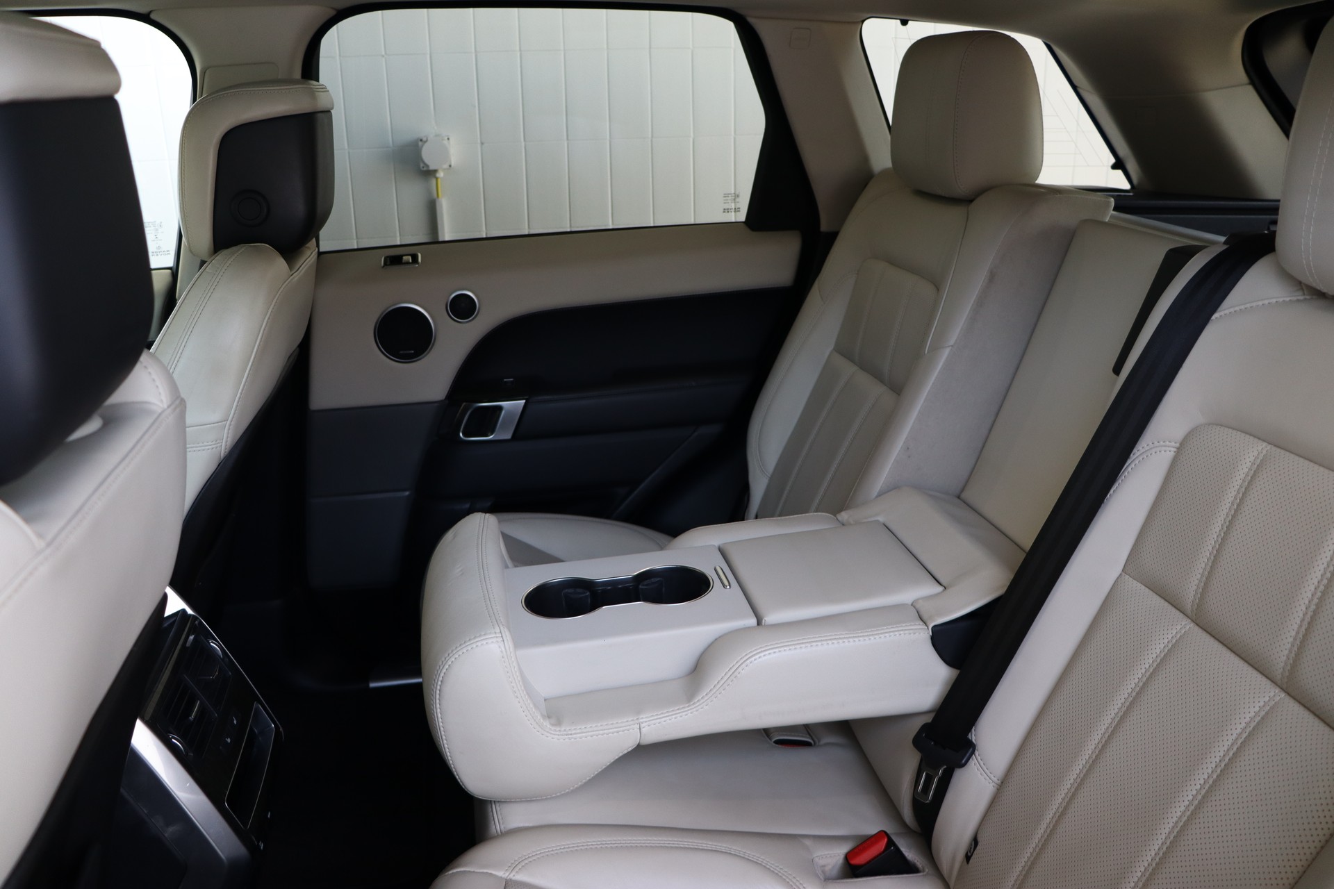 LAND ROVER Range Rover Sport 3.0 SDV6 HSE Dynamic Automatic-image-17