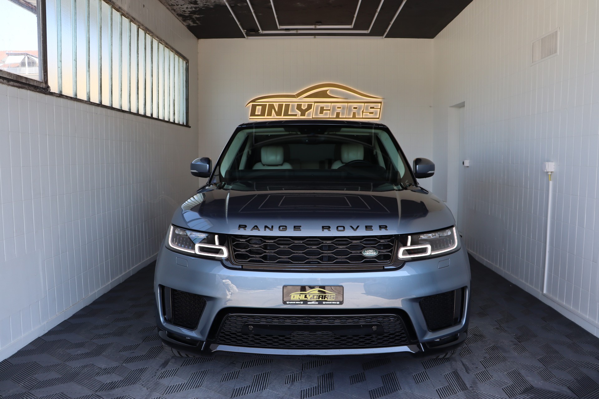 LAND ROVER Range Rover Sport 3.0 SDV6 HSE Dynamic Automatic-image-1