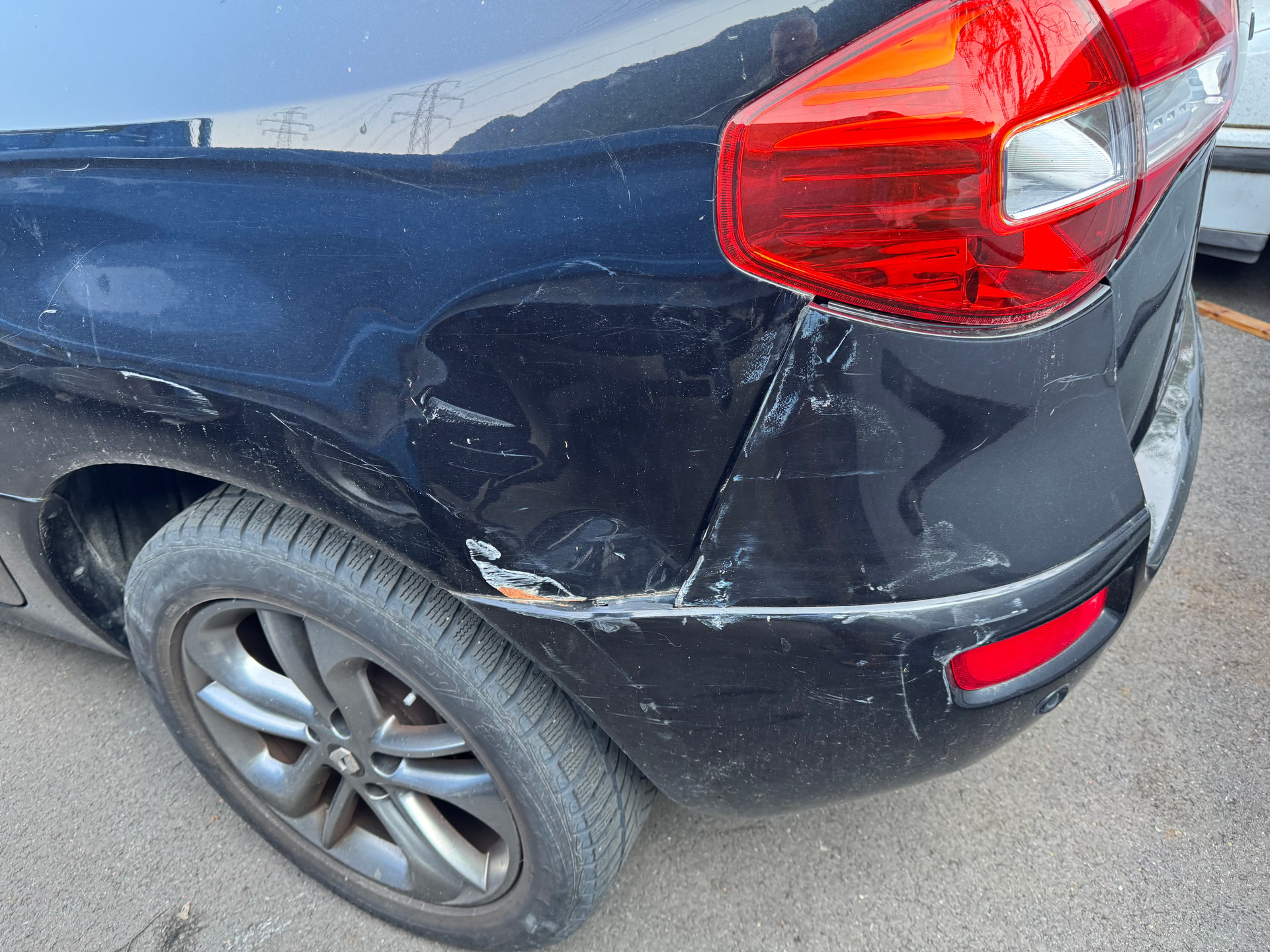 RENAULT Koleos 2.0 dCi Bose 4x4 Automatic-image-5