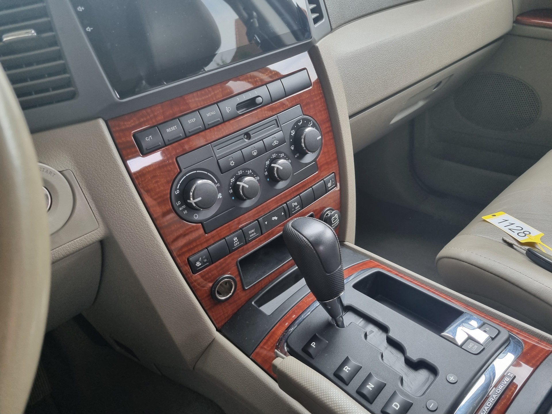 JEEP Grand Cherokee 4.7 V8 Limited Automatic-image-11