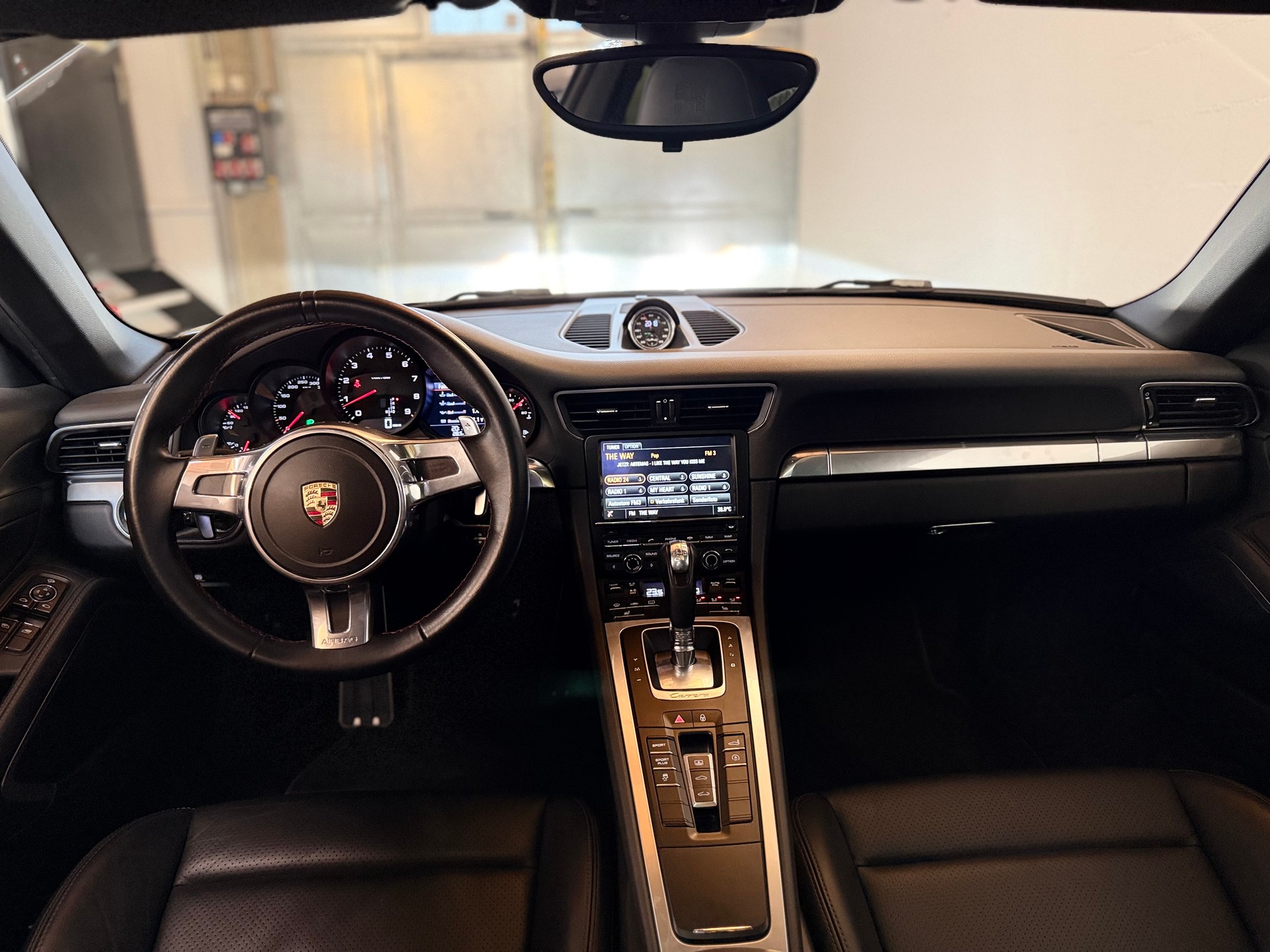 PORSCHE 911 Carrera PDK-image-11