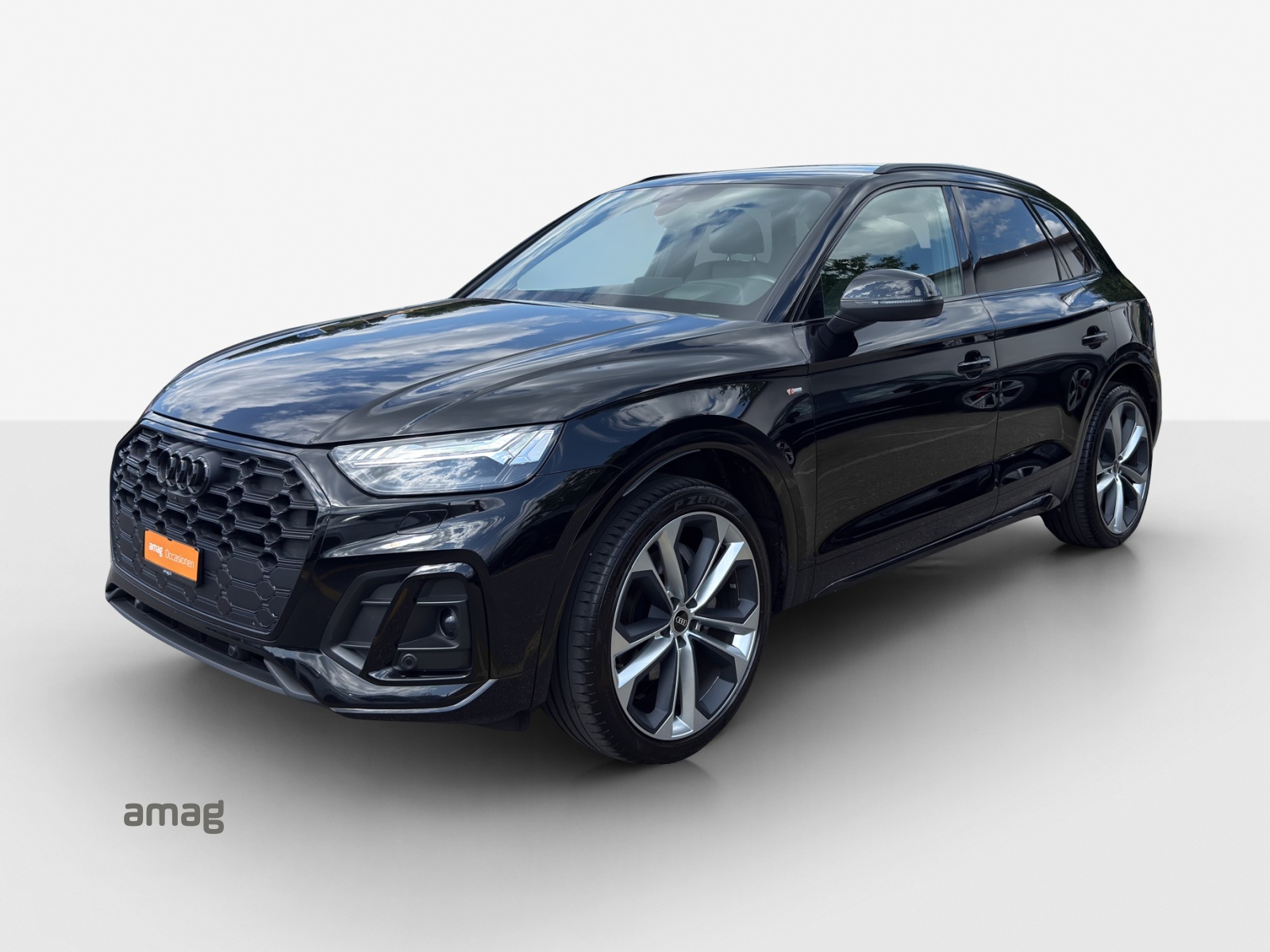AUDI Q5 40 TDI Black Edition quattro S-tronic-image-0