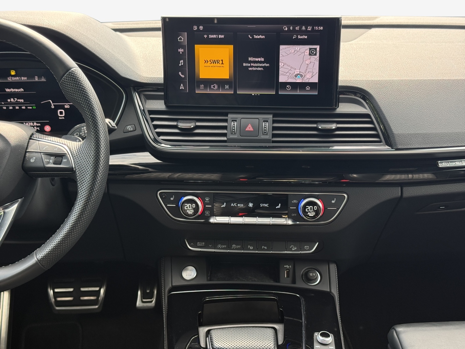 AUDI Q5 40 TDI Black Edition quattro S-tronic-image-10