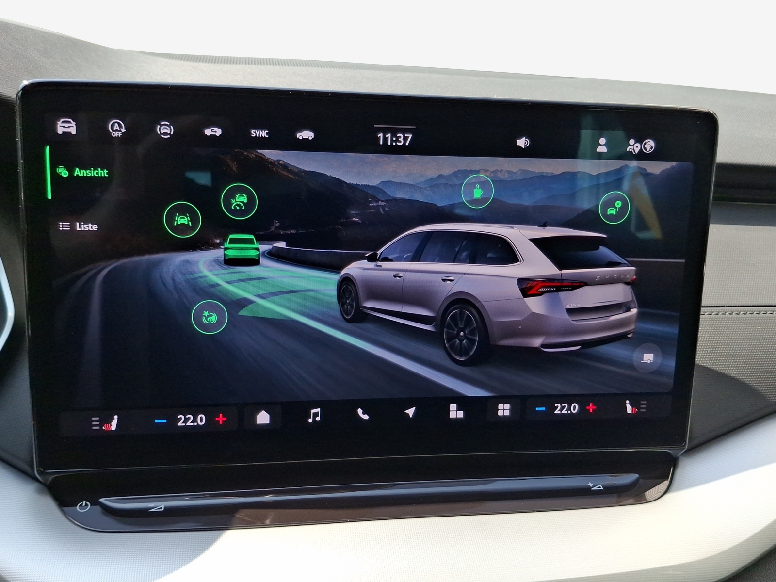 SKODA Octavia Combi 1.5 TSI mHEV DSG Dynamic-image-14