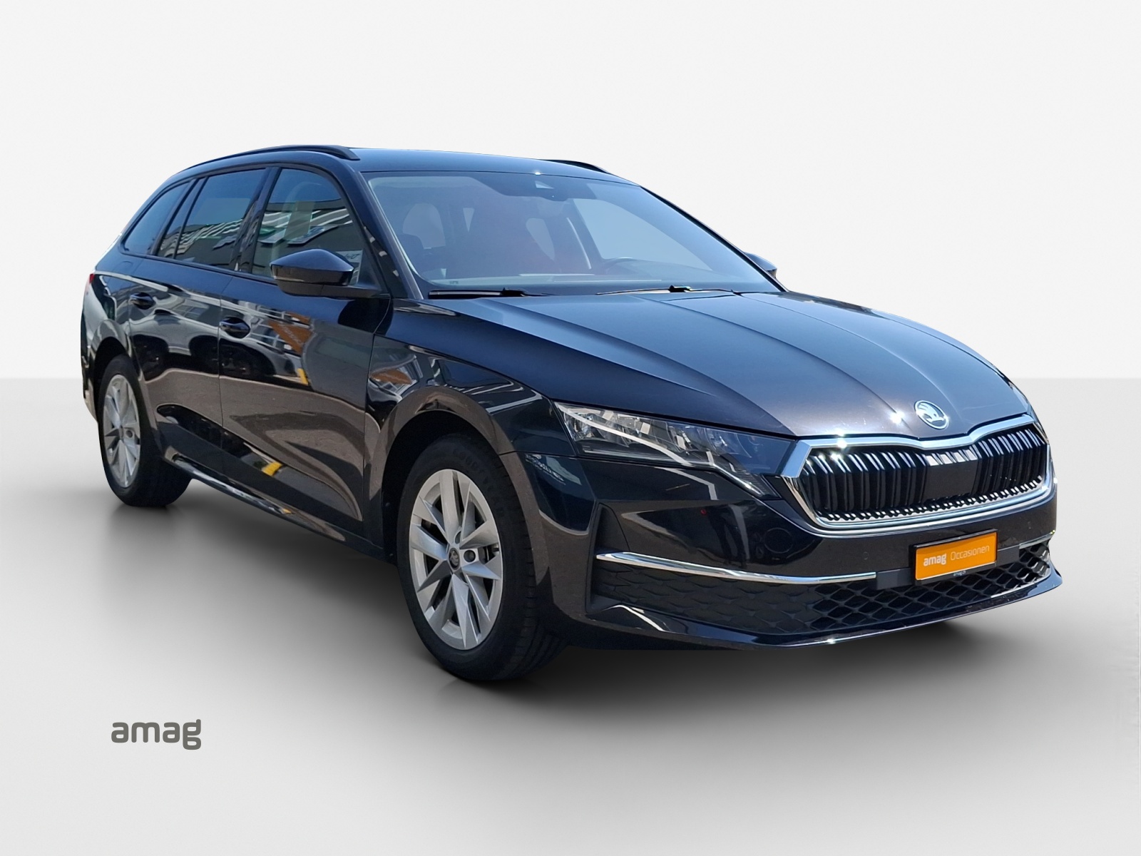 SKODA Octavia Combi 1.5 TSI mHEV DSG Dynamic-image-5