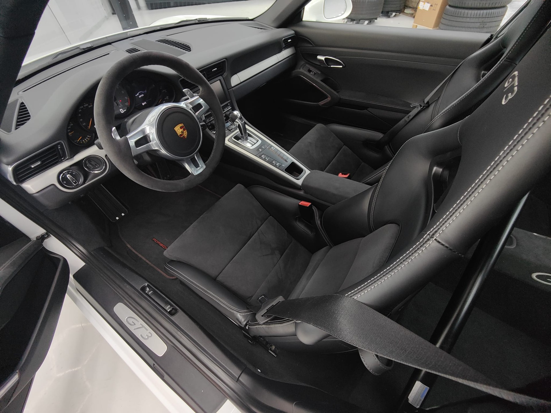 PORSCHE 911 GT3 PDK-image-10