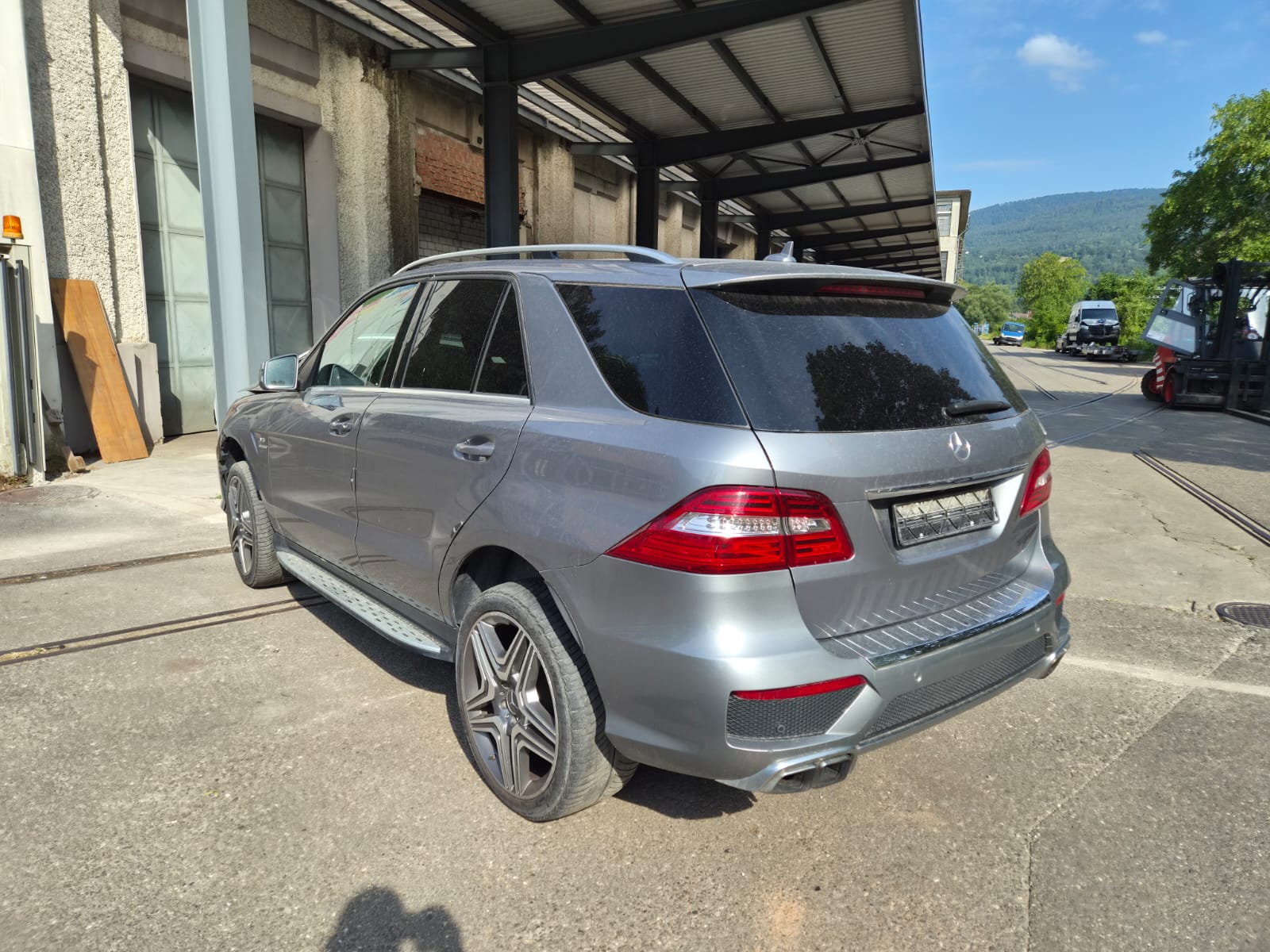 MERCEDES-BENZ ML 63 AMG 4Matic Speedshift-image-3
