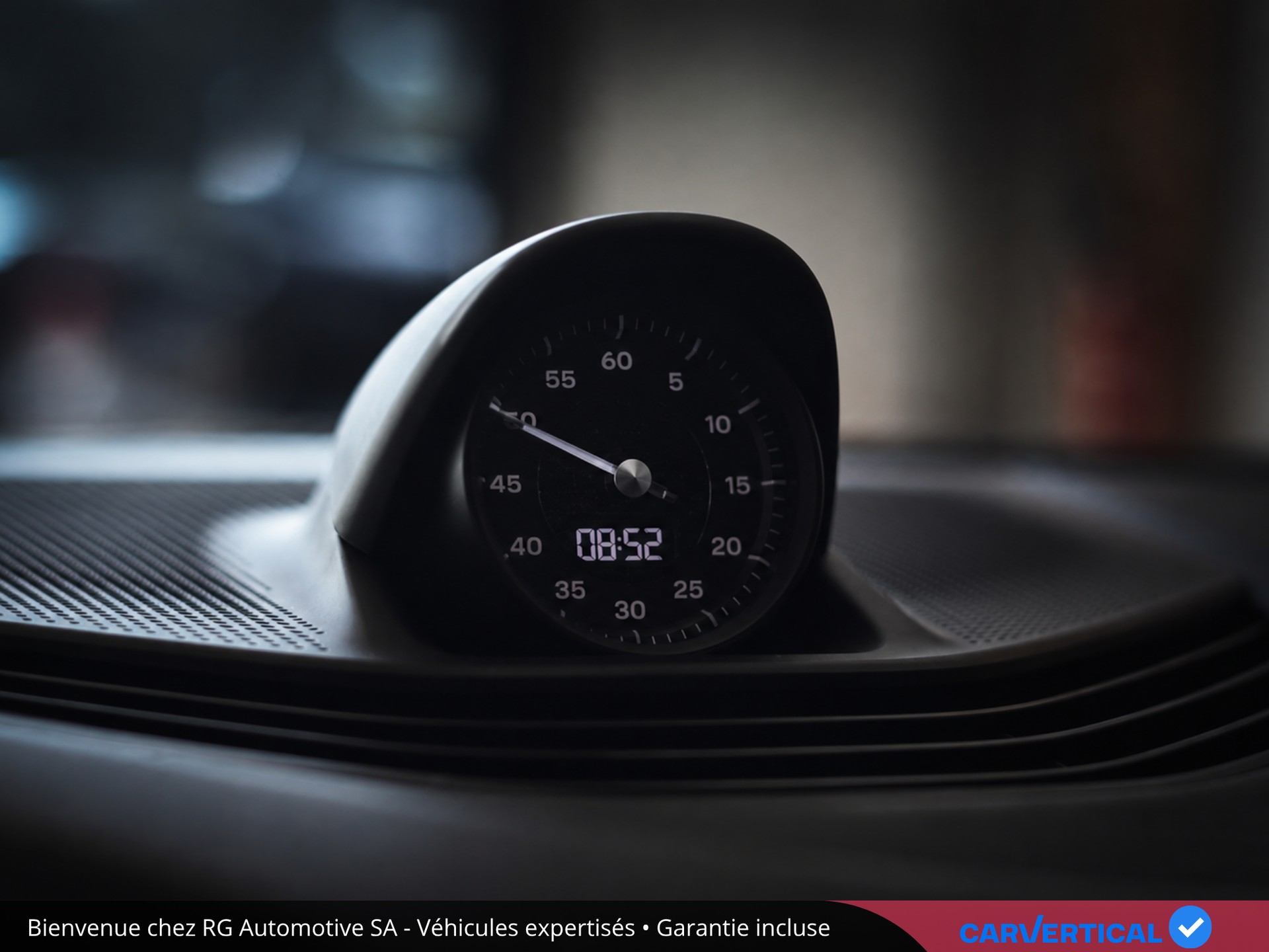 PORSCHE Taycan Turbo-image-7