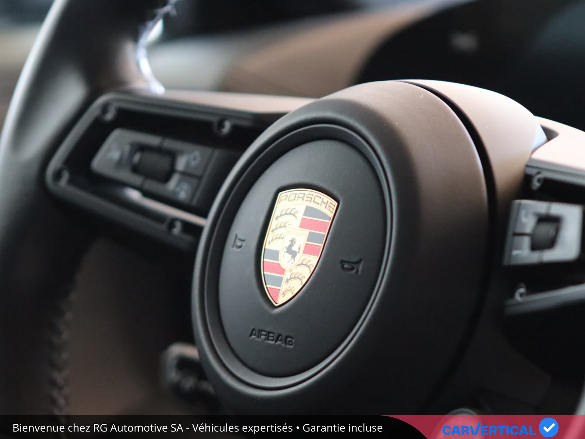 PORSCHE Taycan Turbo-image-8
