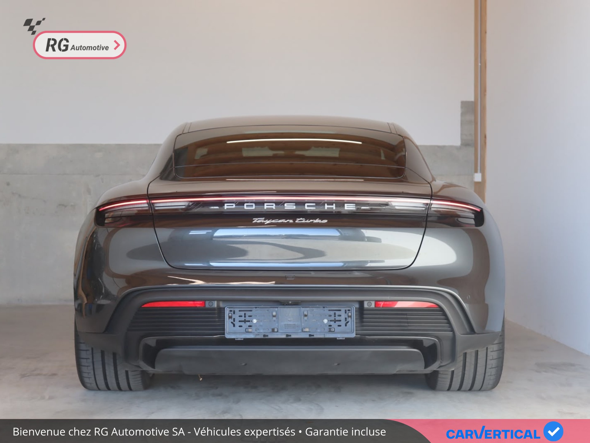 PORSCHE Taycan Turbo-image-14