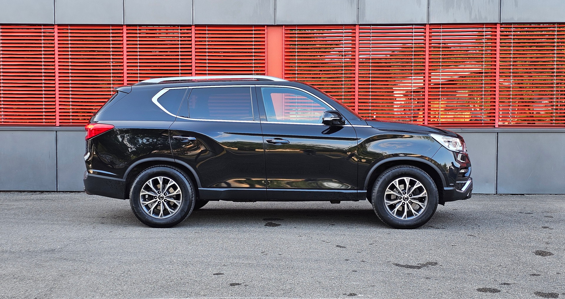 KGM-SsangYong Rexton RX220 e-XDi Sapphire 4WD-image-5
