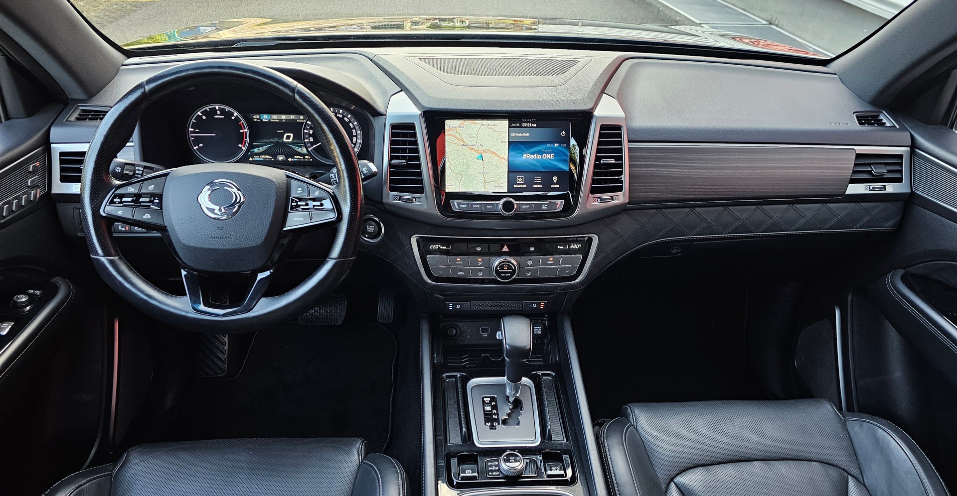 KGM-SsangYong Rexton RX220 e-XDi Sapphire 4WD-image-8