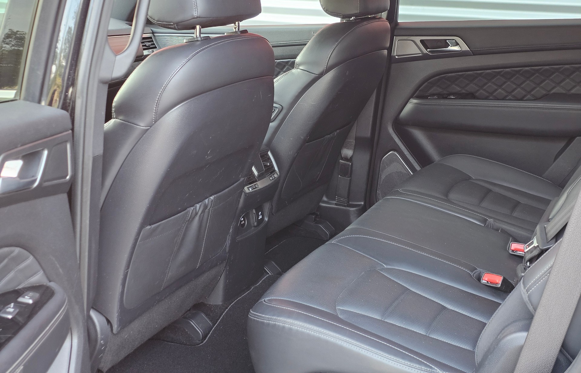 KGM-SsangYong Rexton RX220 e-XDi Sapphire 4WD-image-7