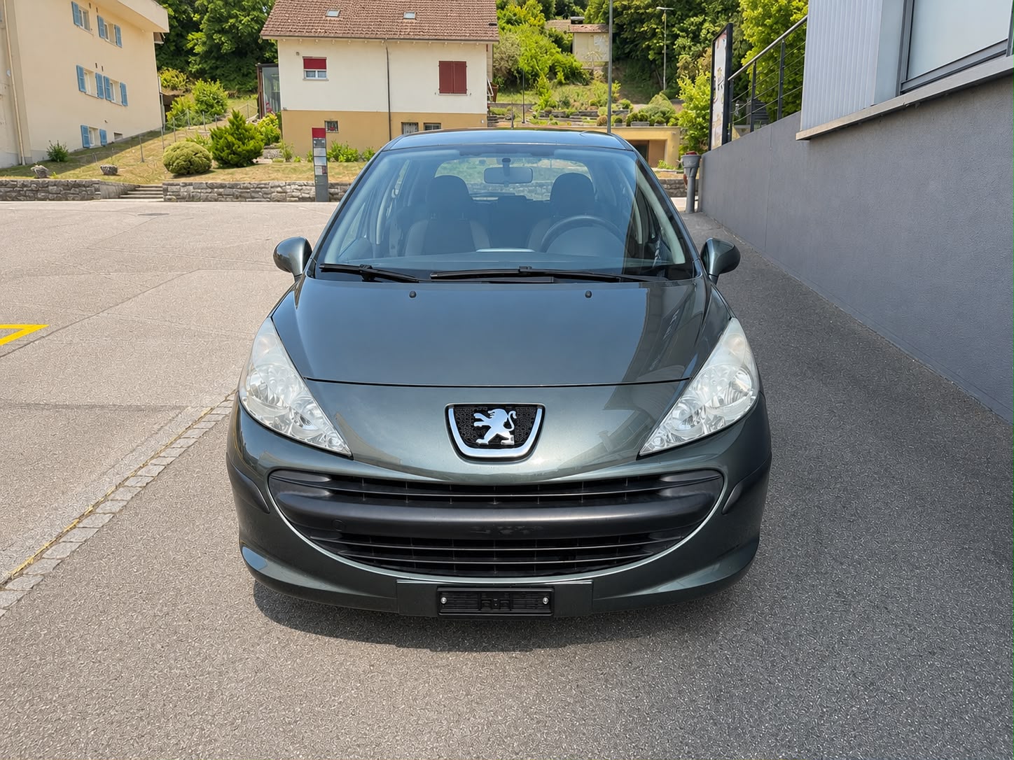 PEUGEOT 207 1.4 16V Trendy Clim'-image-5