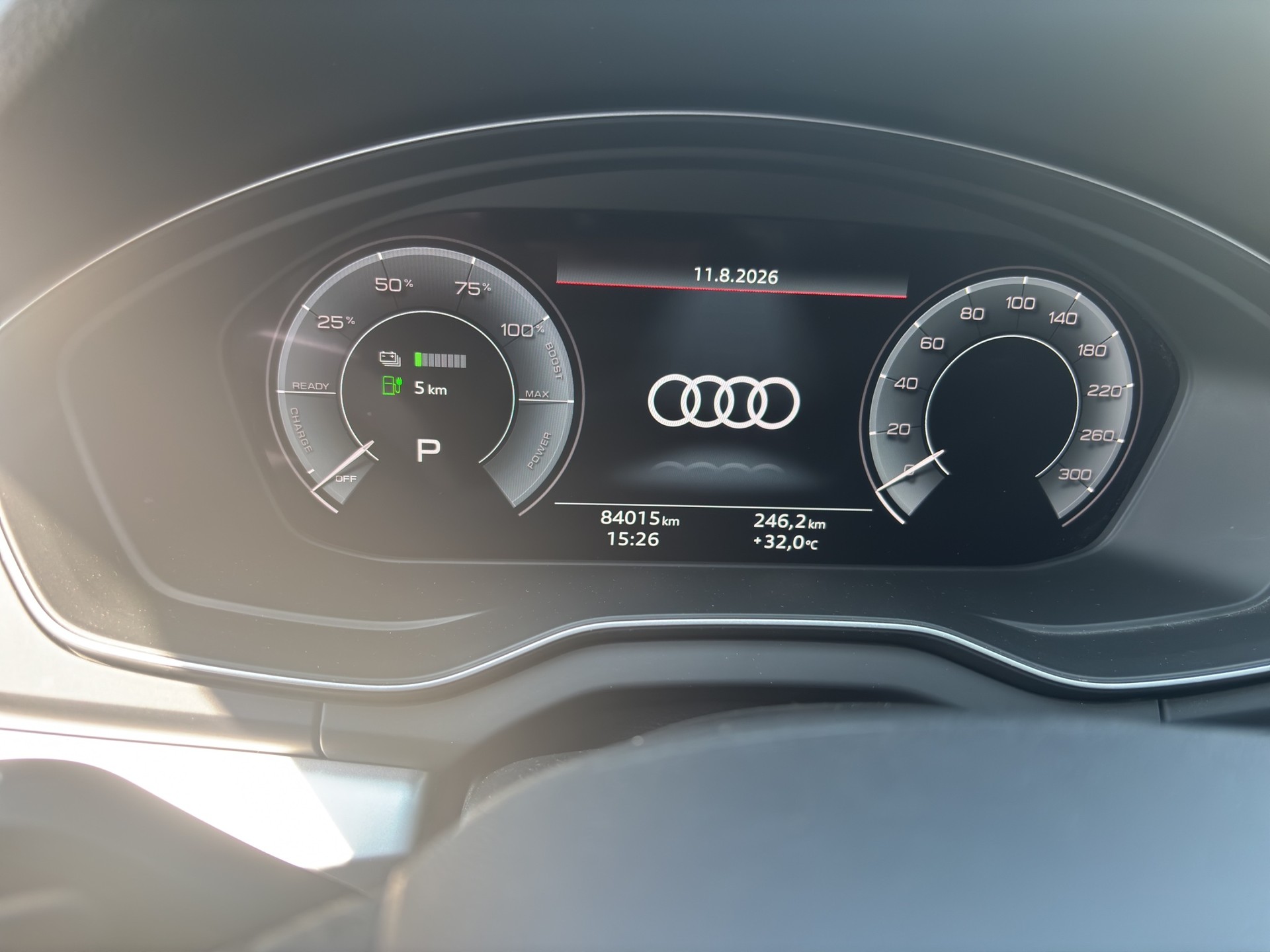 AUDI Q5 50 TFSI e PHEV S line quattro S-tronic-image-10