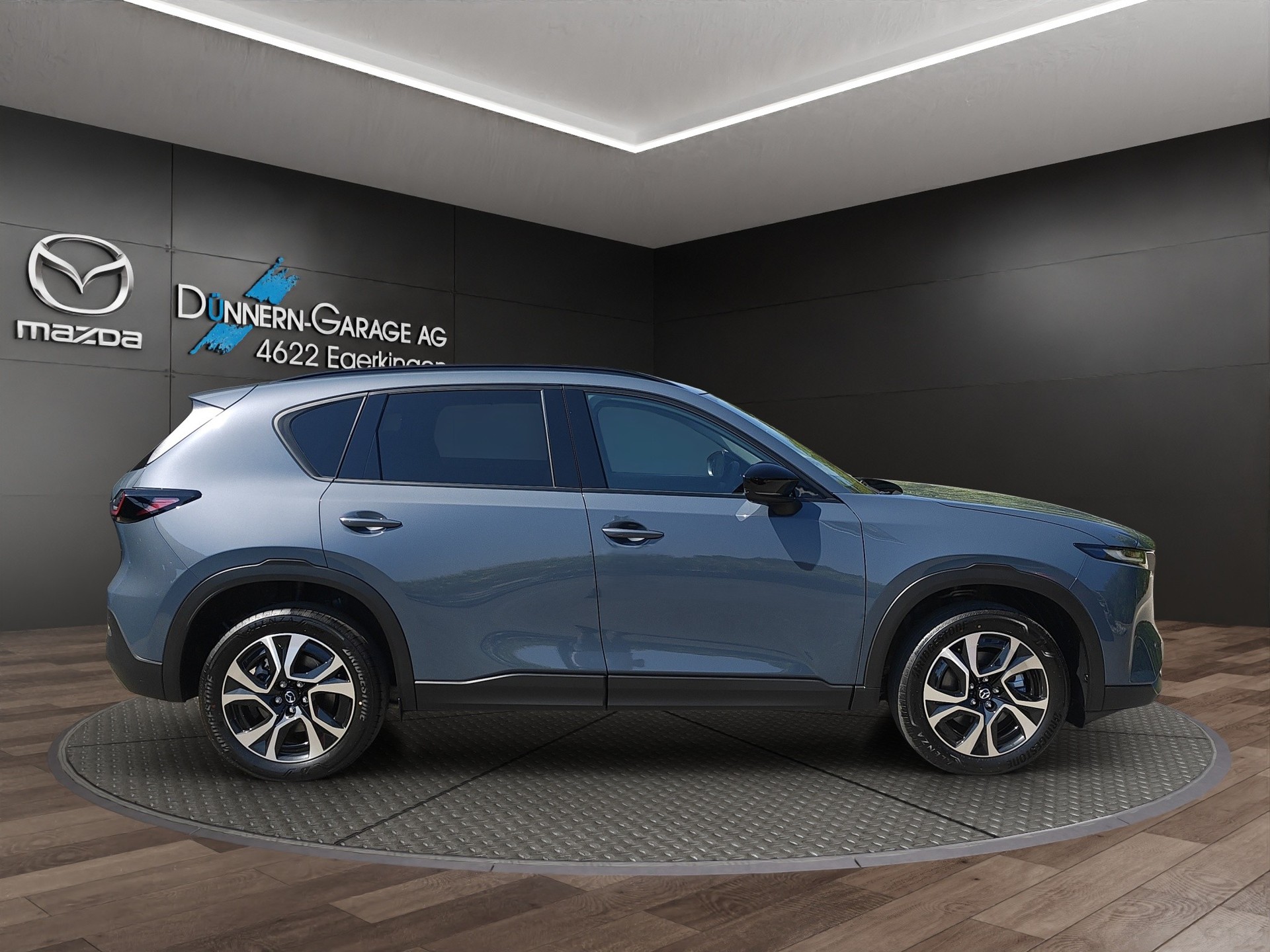MAZDA CX-5 e-Skyactiv-G 141 Centre-line FWD-image-3