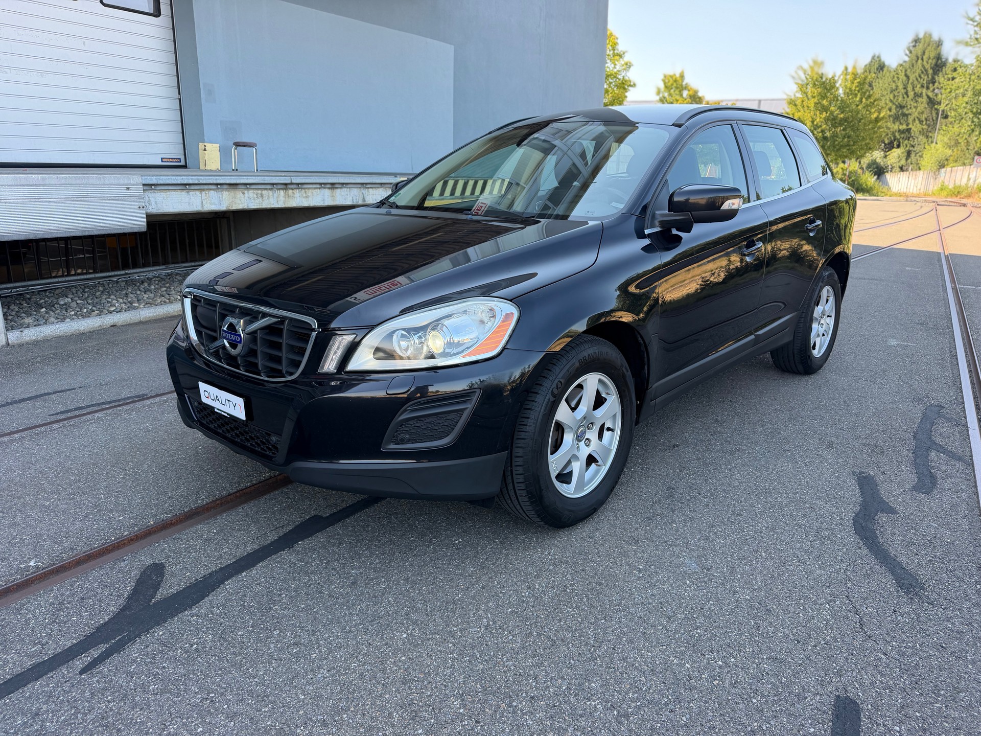VOLVO XC60 D3 AWD Momentum Geartronic-image-0