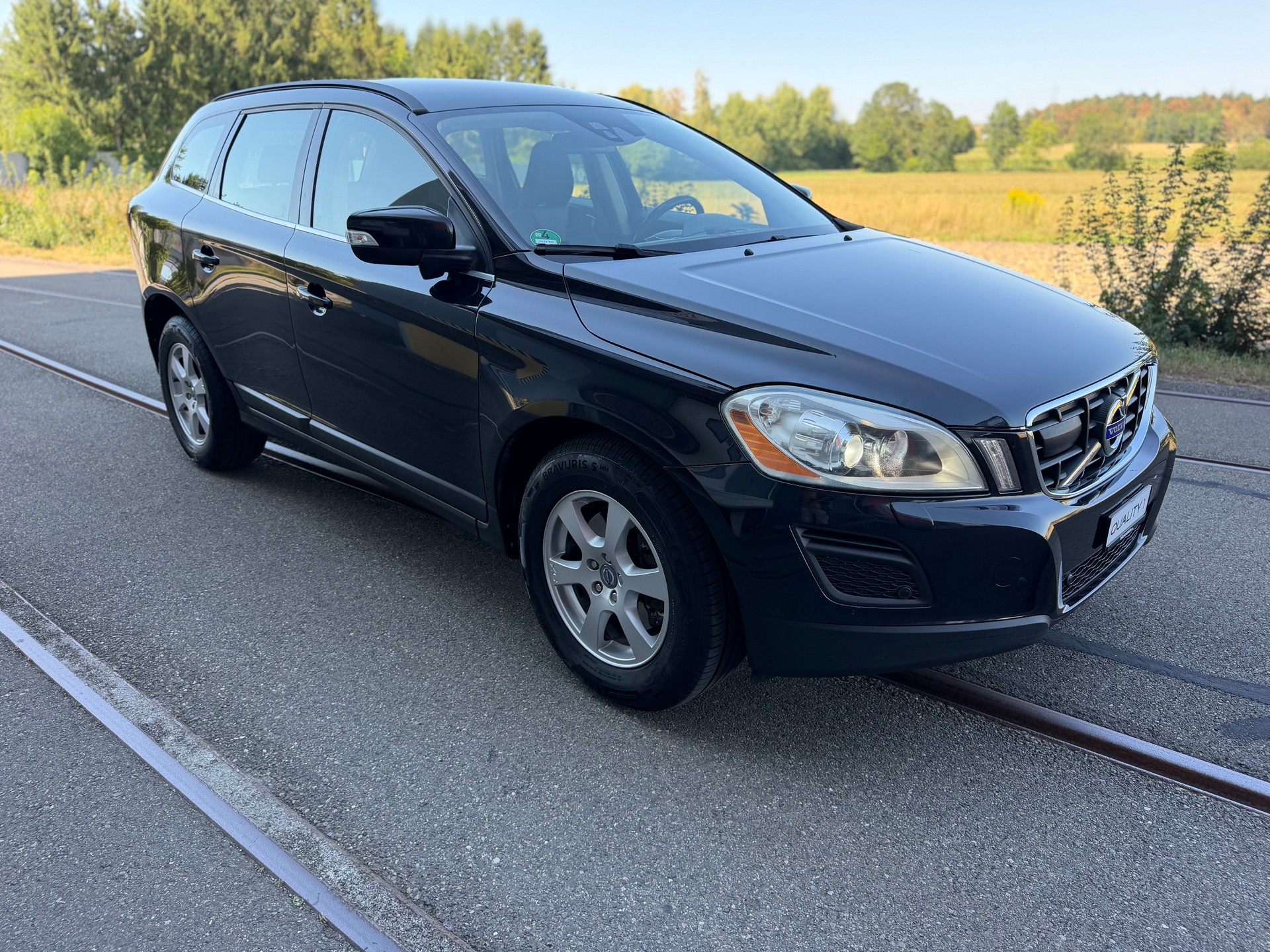 VOLVO XC60 D3 AWD Momentum Geartronic-image-2