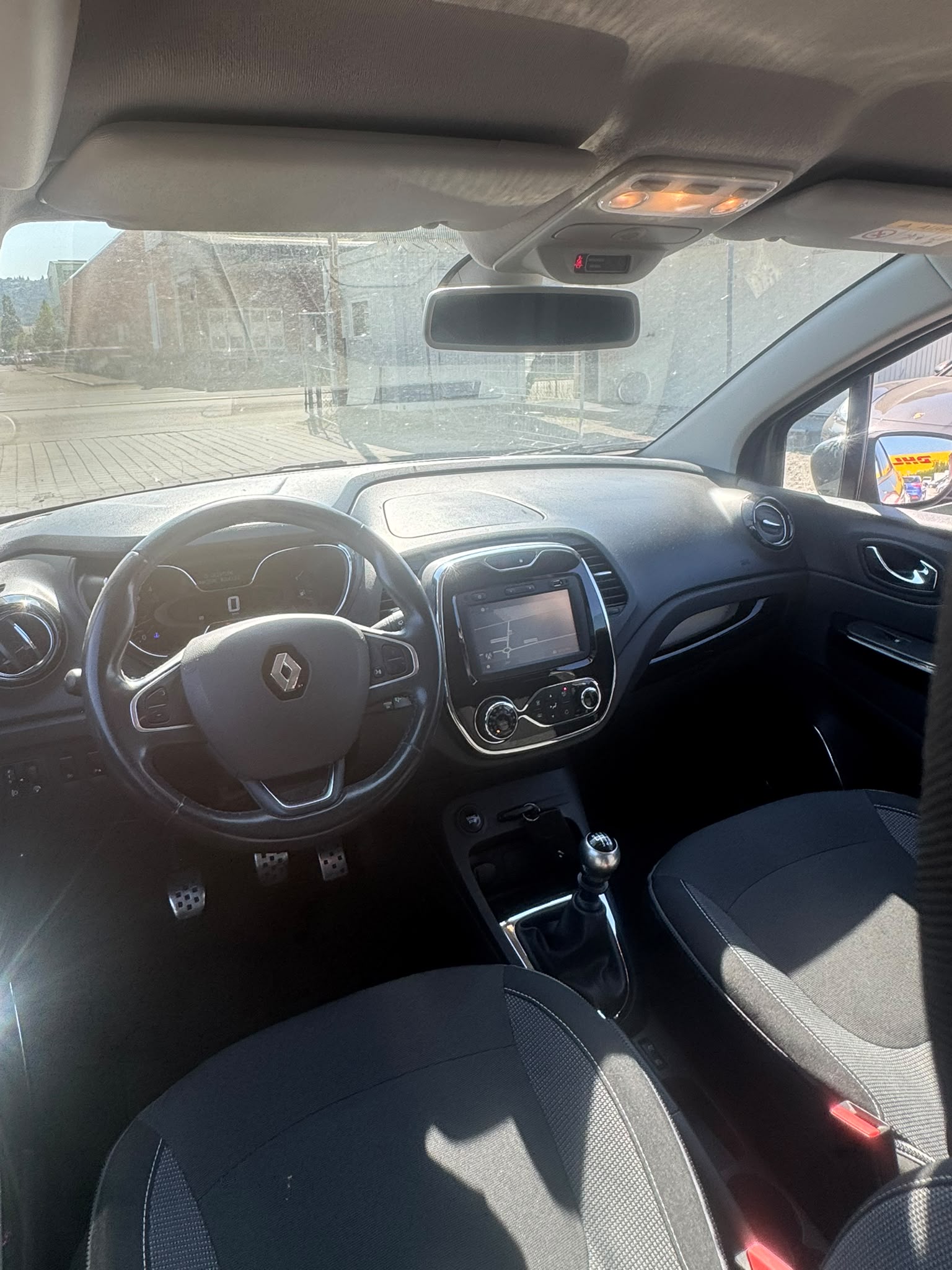 RENAULT Captur 1.5 dCi Diesel Privilège (Klimatronik * Radio USB * Alufelgen * Multilenkrad * Navigation * BO6)-image-11