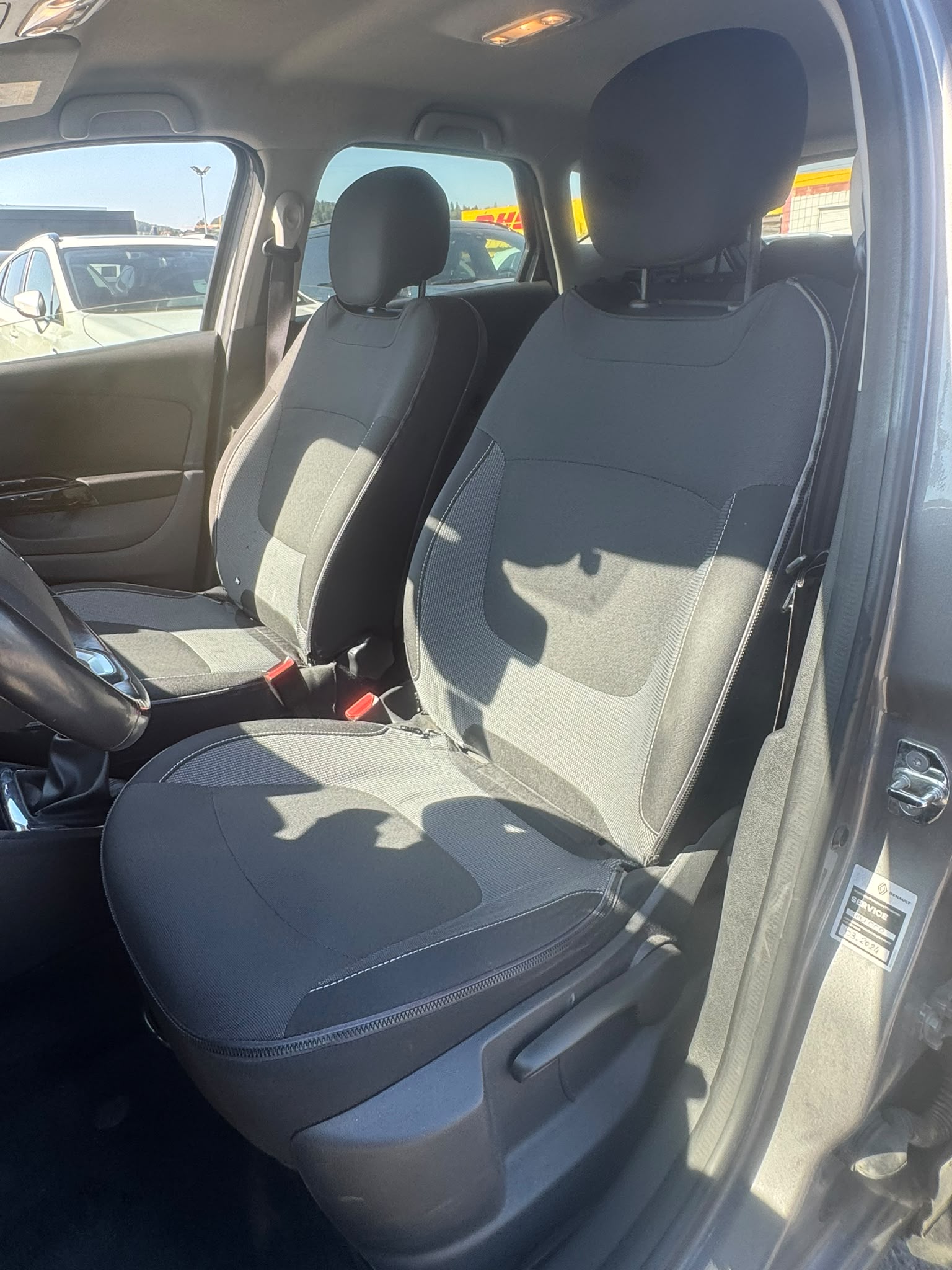 RENAULT Captur 1.5 dCi Diesel Privilège (Klimatronik * Radio USB * Alufelgen * Multilenkrad * Navigation * BO6)-image-13