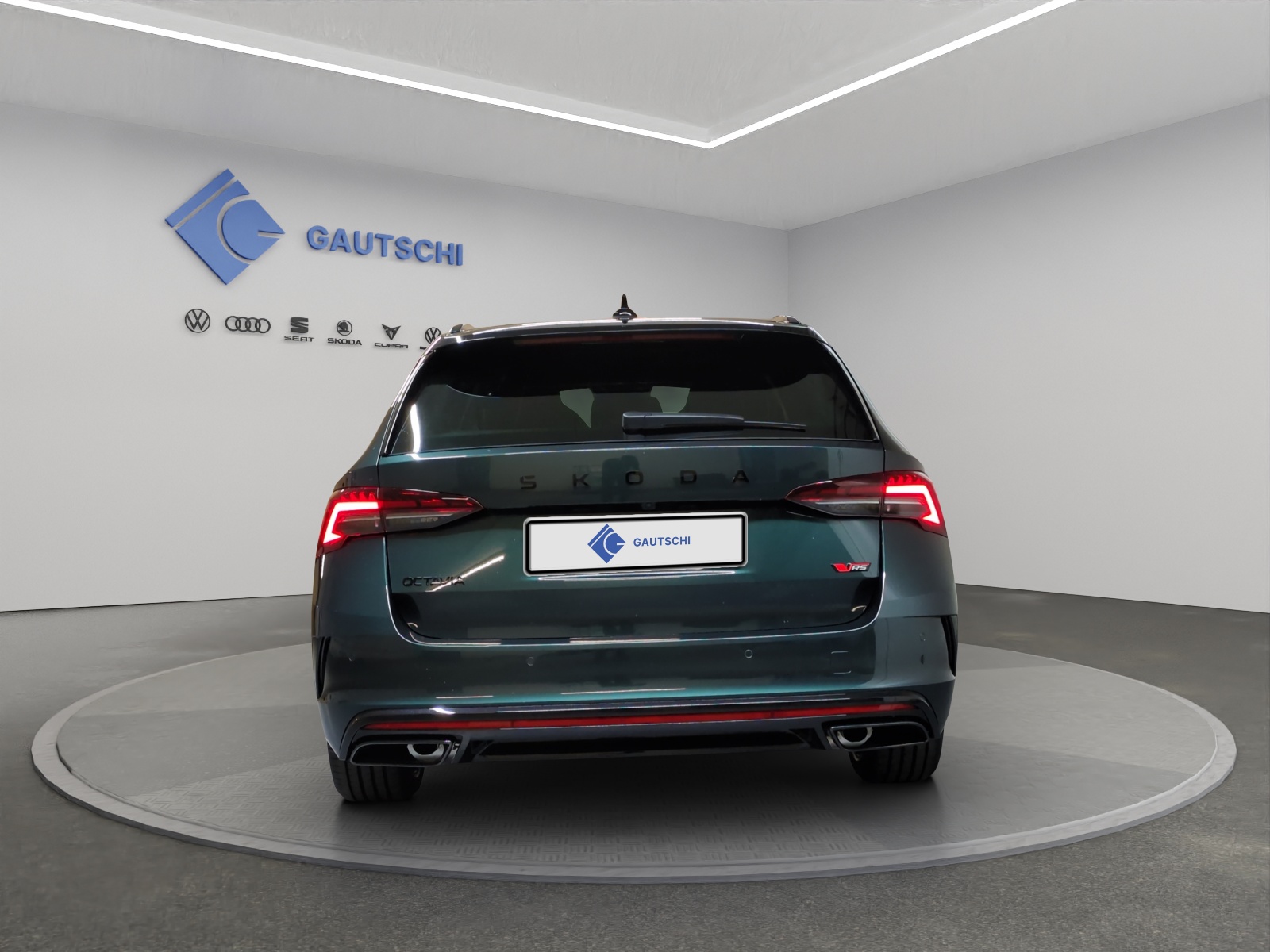SKODA Octavia Combi 2.0 TSI DSG RS 30 Years Edition-image-3