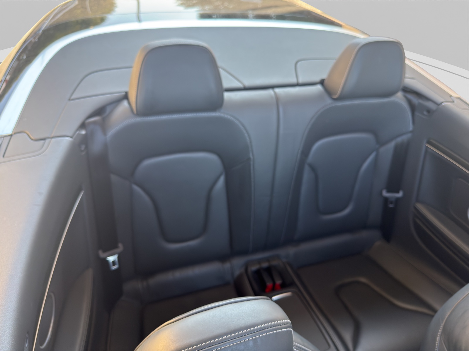 AUDI S5 Cabrio 3.0 TFSI quattro S-tronic-image-12