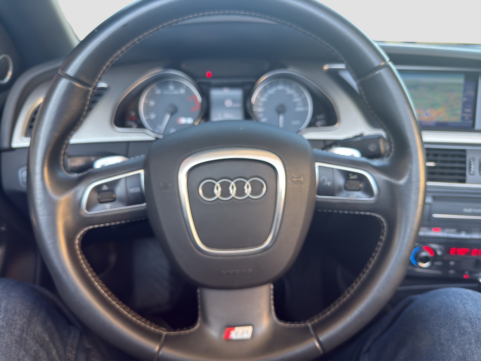 AUDI S5 Cabrio 3.0 TFSI quattro S-tronic-image-14