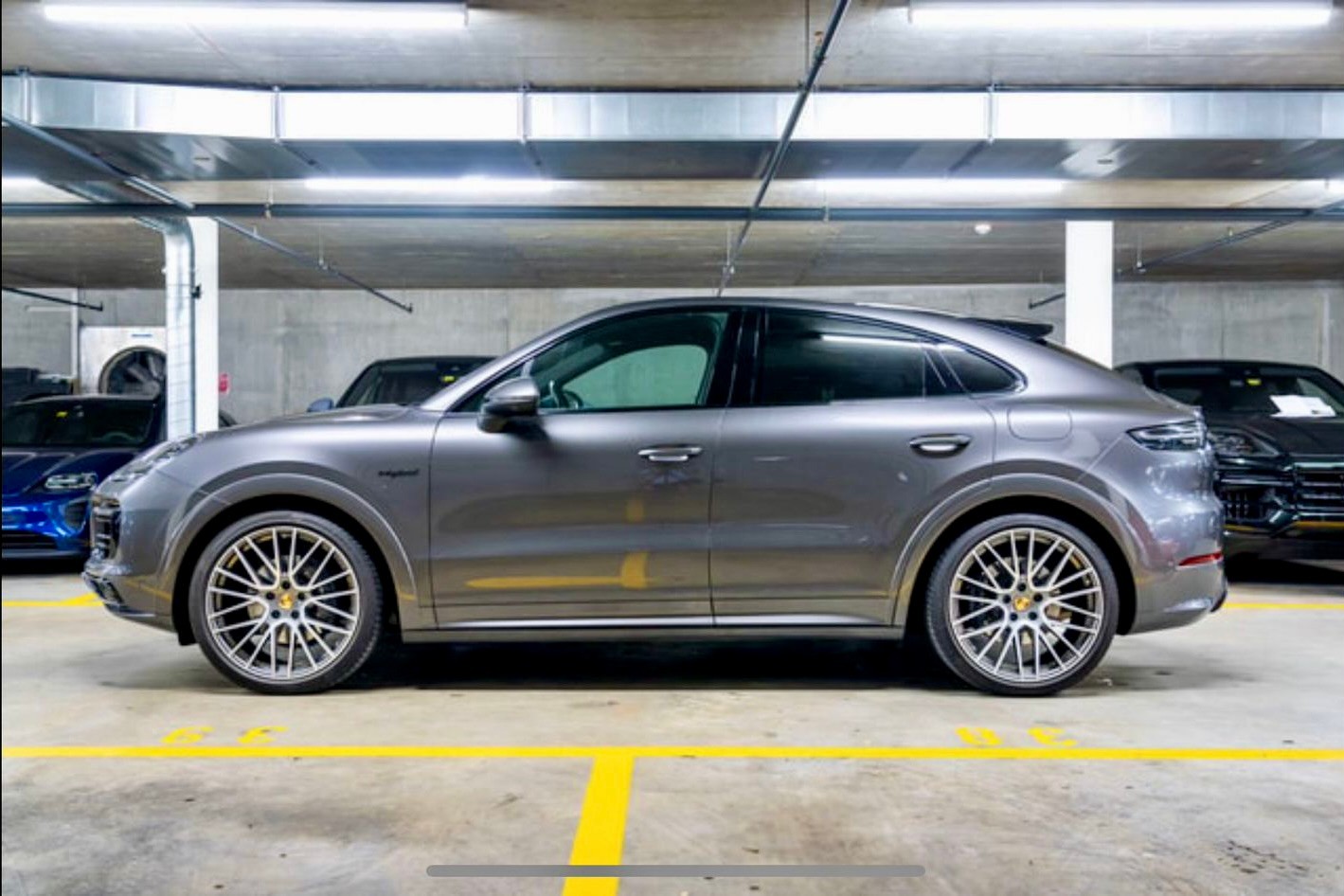 PORSCHE 3.0 V6 E-Hybrid coupé-image-2