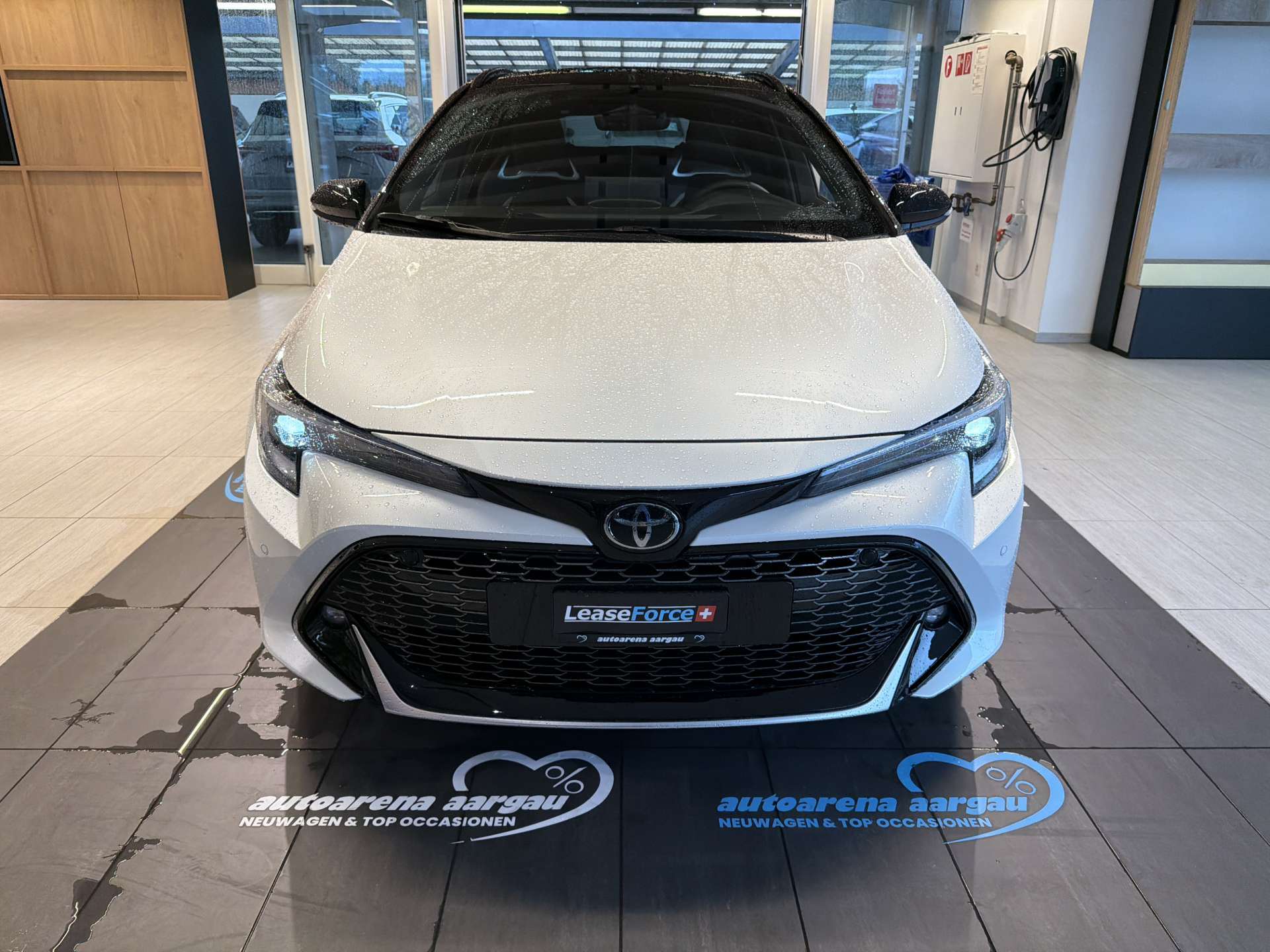 TOYOTA Corolla Touring Sports 2.0 HSD GR Sport e-CVT Automat-image-10